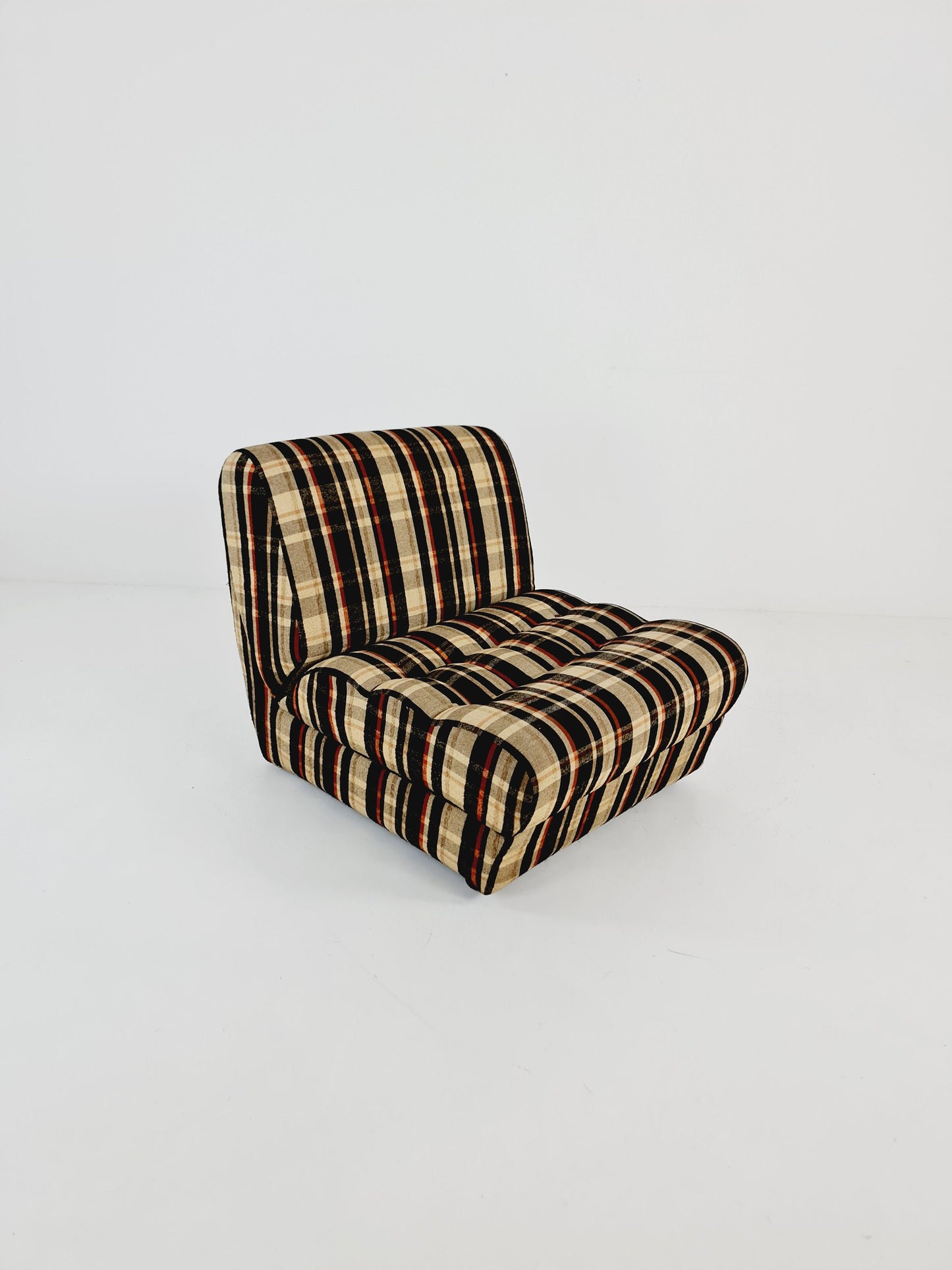 German space age singel couch extendable to bed, 1970s