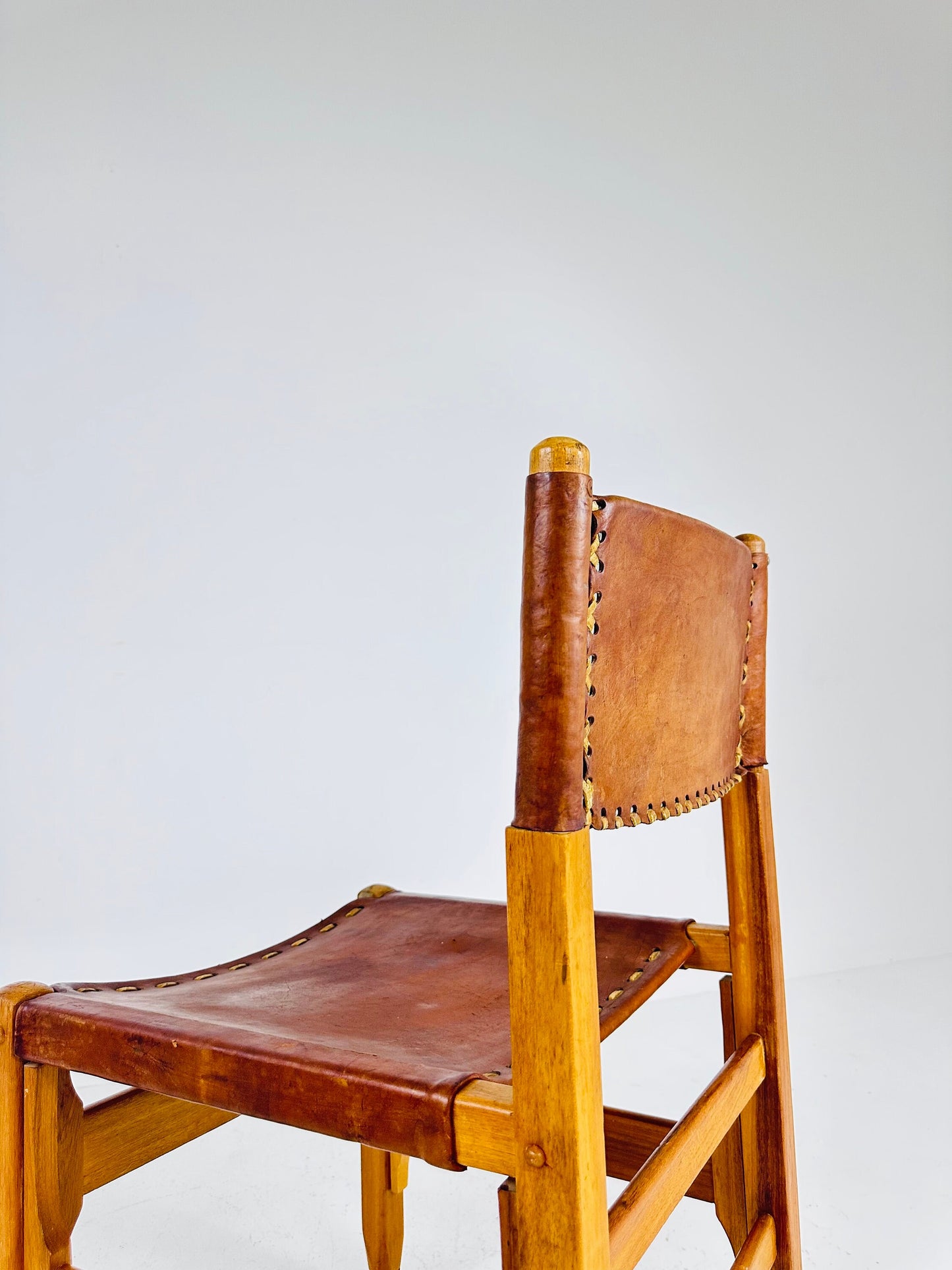 Vintage cognac leather hunting lodge chairs designed by Biermann Werner for Arte Sano 1960
