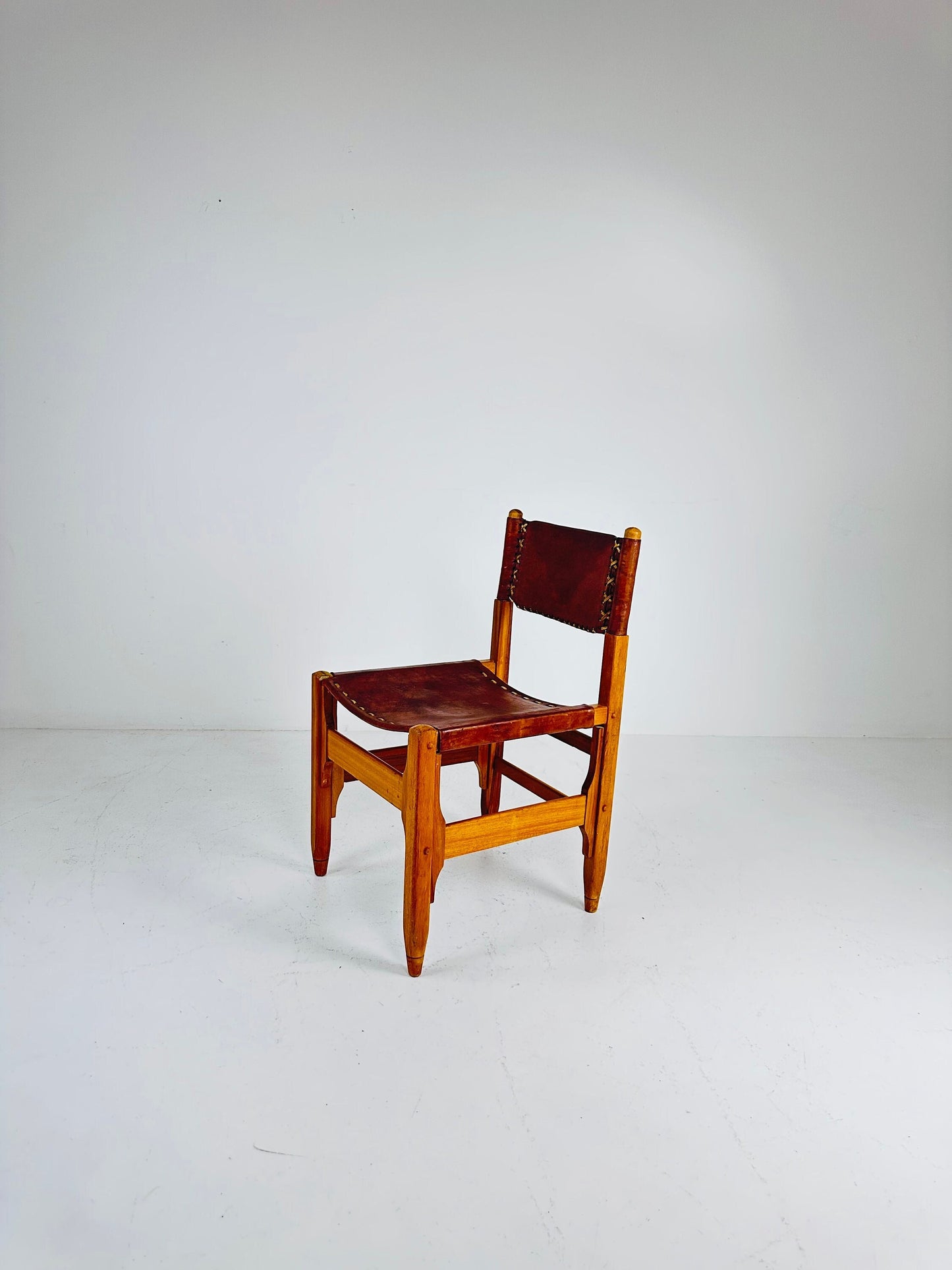 Vintage cognac leather hunting lodge chairs designed by Biermann Werner for Arte Sano 1960