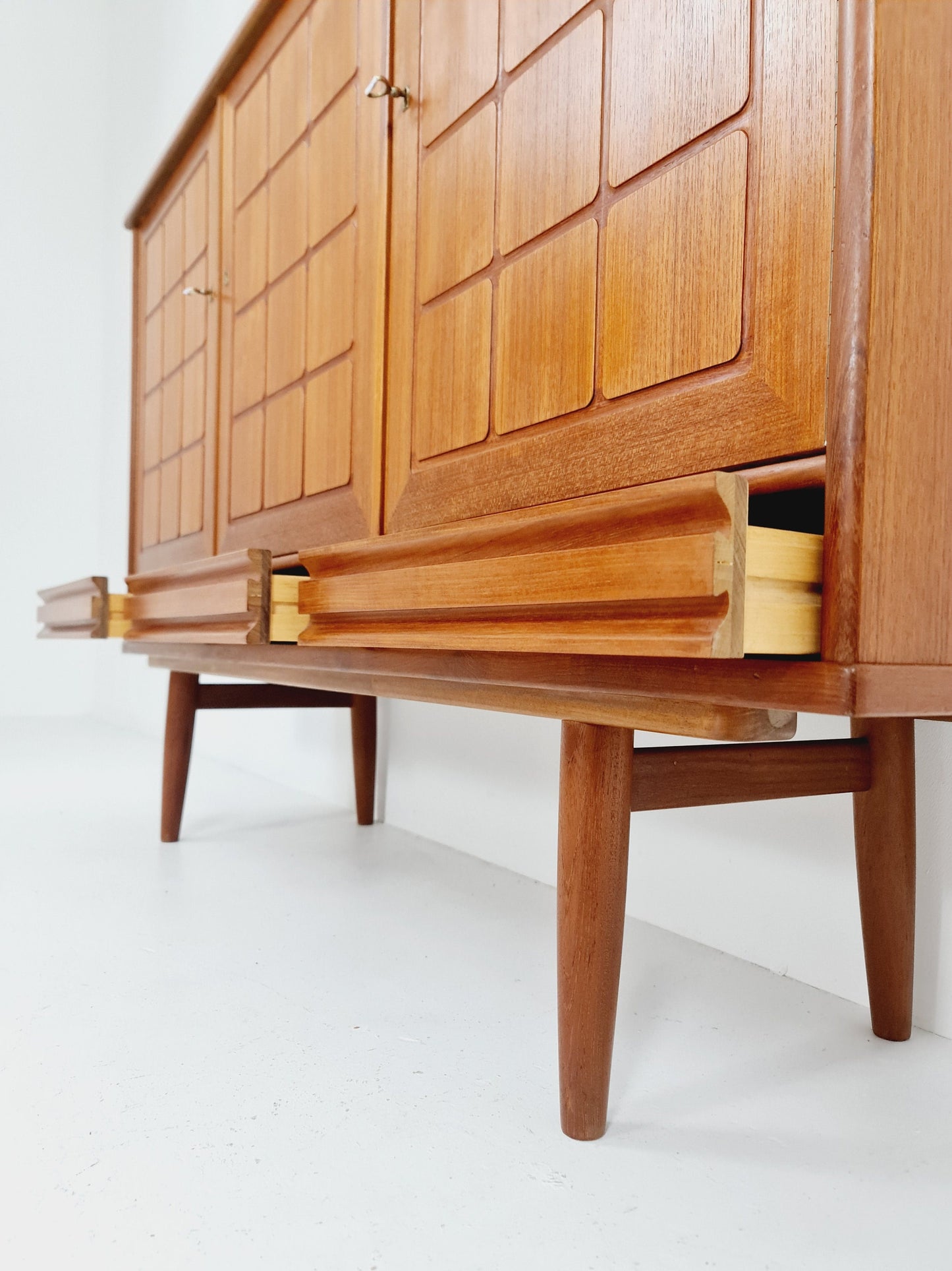 Mid-Century Modern Norwegian highboard, Sideboard for Sörheim MöbelFabrik Nesttun, 1960s