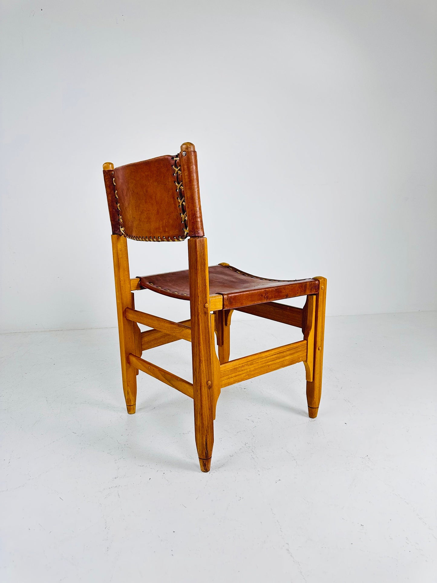 Vintage cognac leather hunting lodge chairs designed by Biermann Werner for Arte Sano 1960