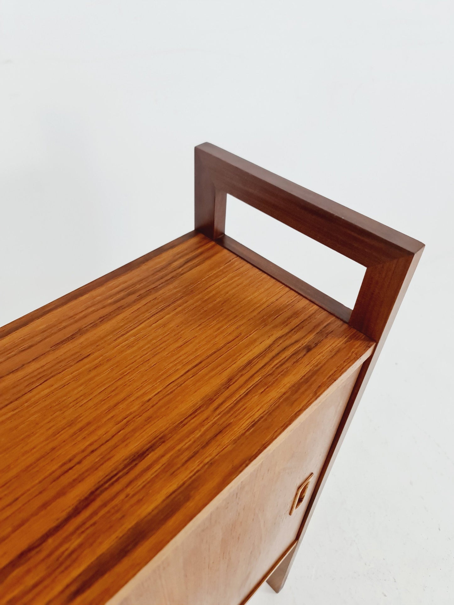 Mid-century Danish vintage teak bookshelf hallway cabinet by Gillis Lundgren, 1960s