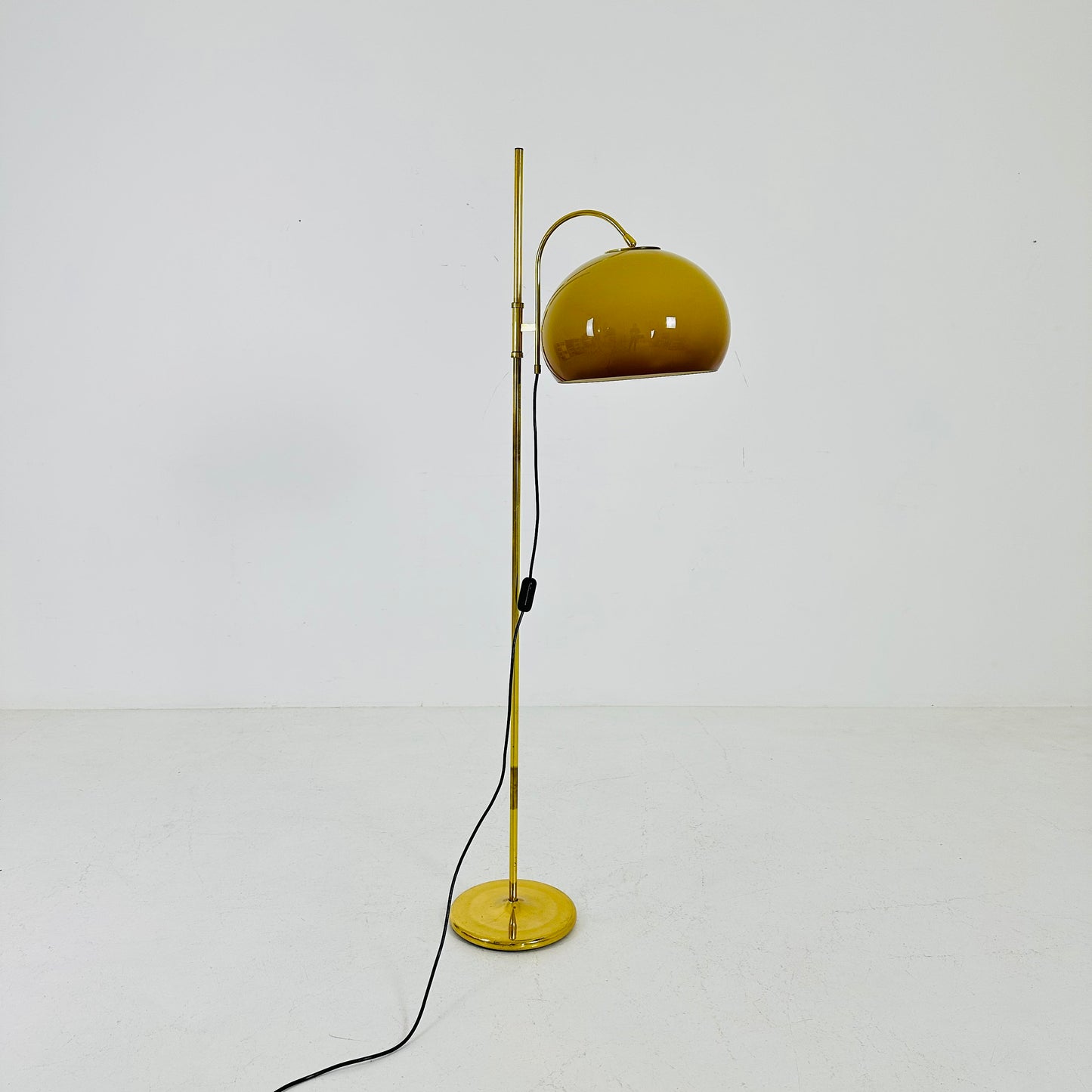 Vintage Space Age Light Guzzini Lucerna adjustable floor lamp Italy 1970s