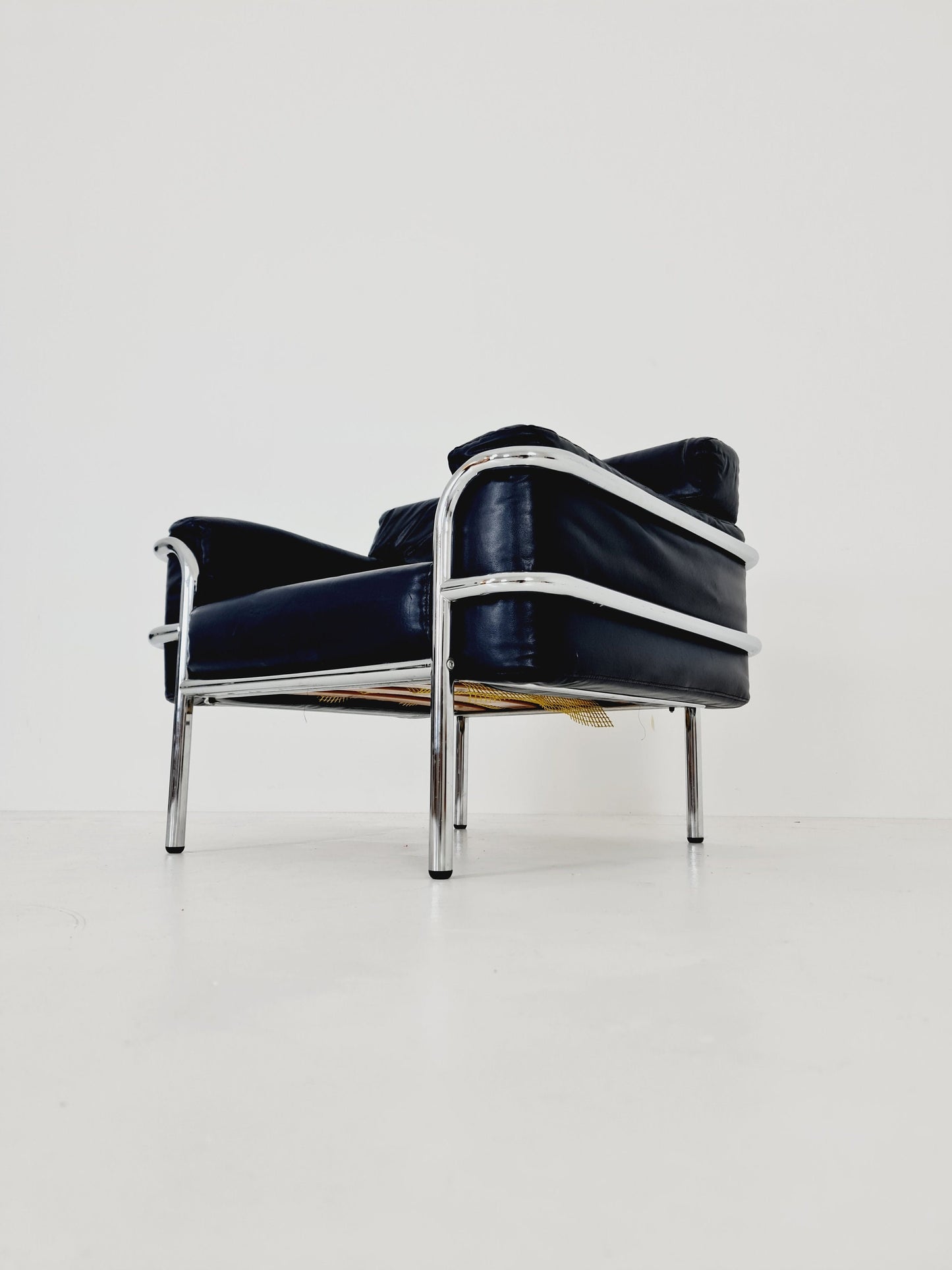 Mid century leather Bauhaus -Style of Cassia LC2 style sofa ,1980s