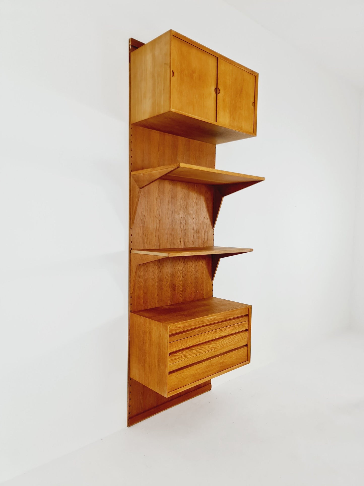 Midcentury Danish Oak Wall-Mounted Shelving Unit, by Poul Cadovius, 1960s
