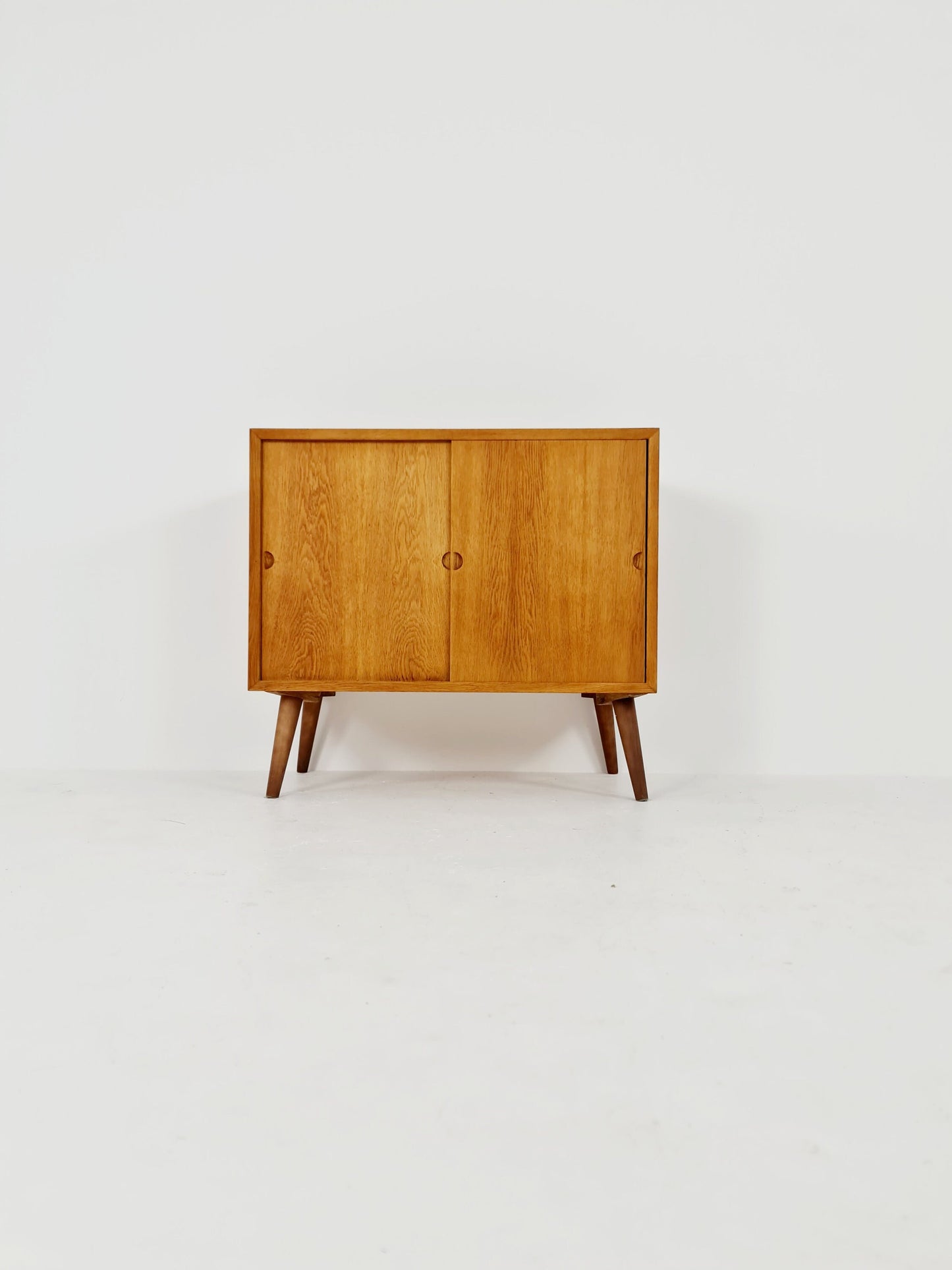 Mid-century Danish vintage Oak hallway cabinet, sideboard, By cadovious 1960s