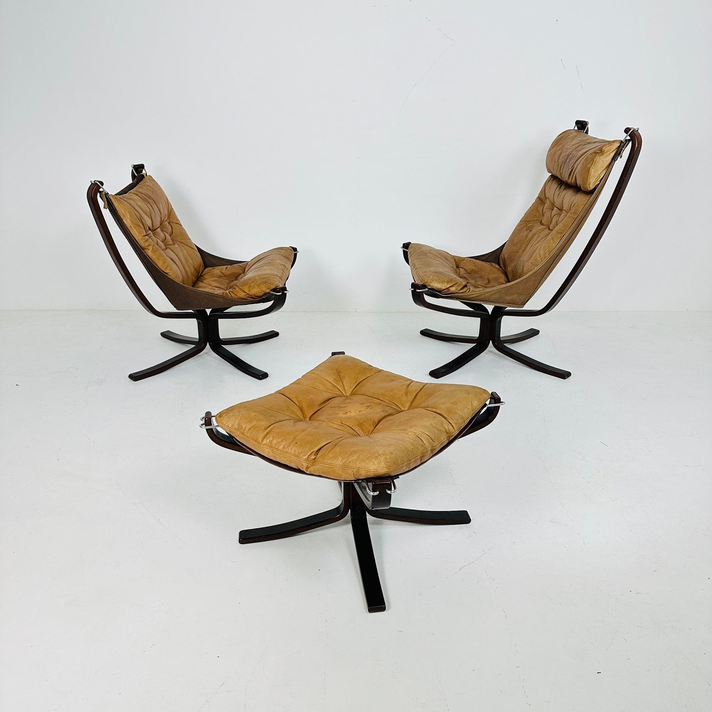 Mid century Falcon chairs and footstools by Sigurd Ressell for Vatne Møbler, 1970s, set of 3