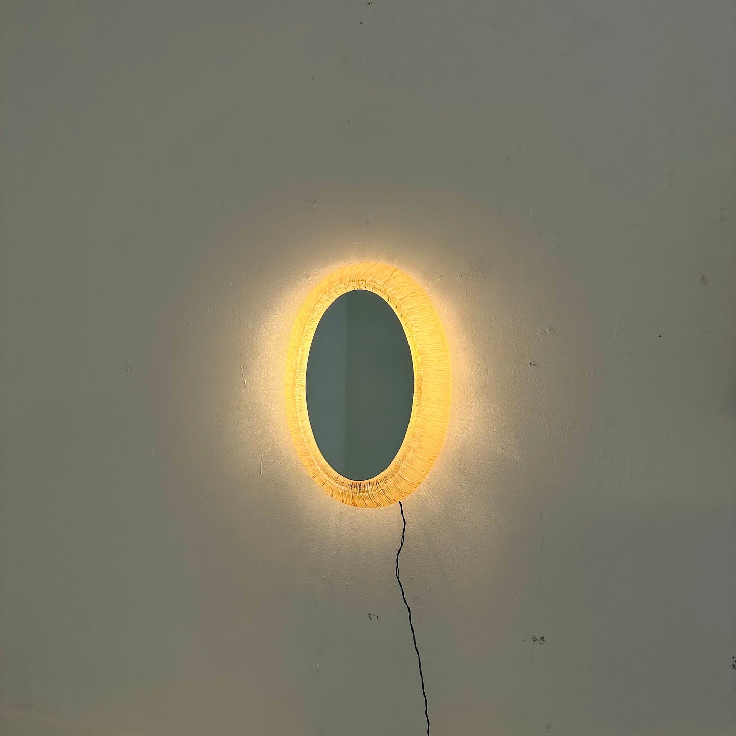 Mid century oval mirror with lighting & plexiglass edge 1960s