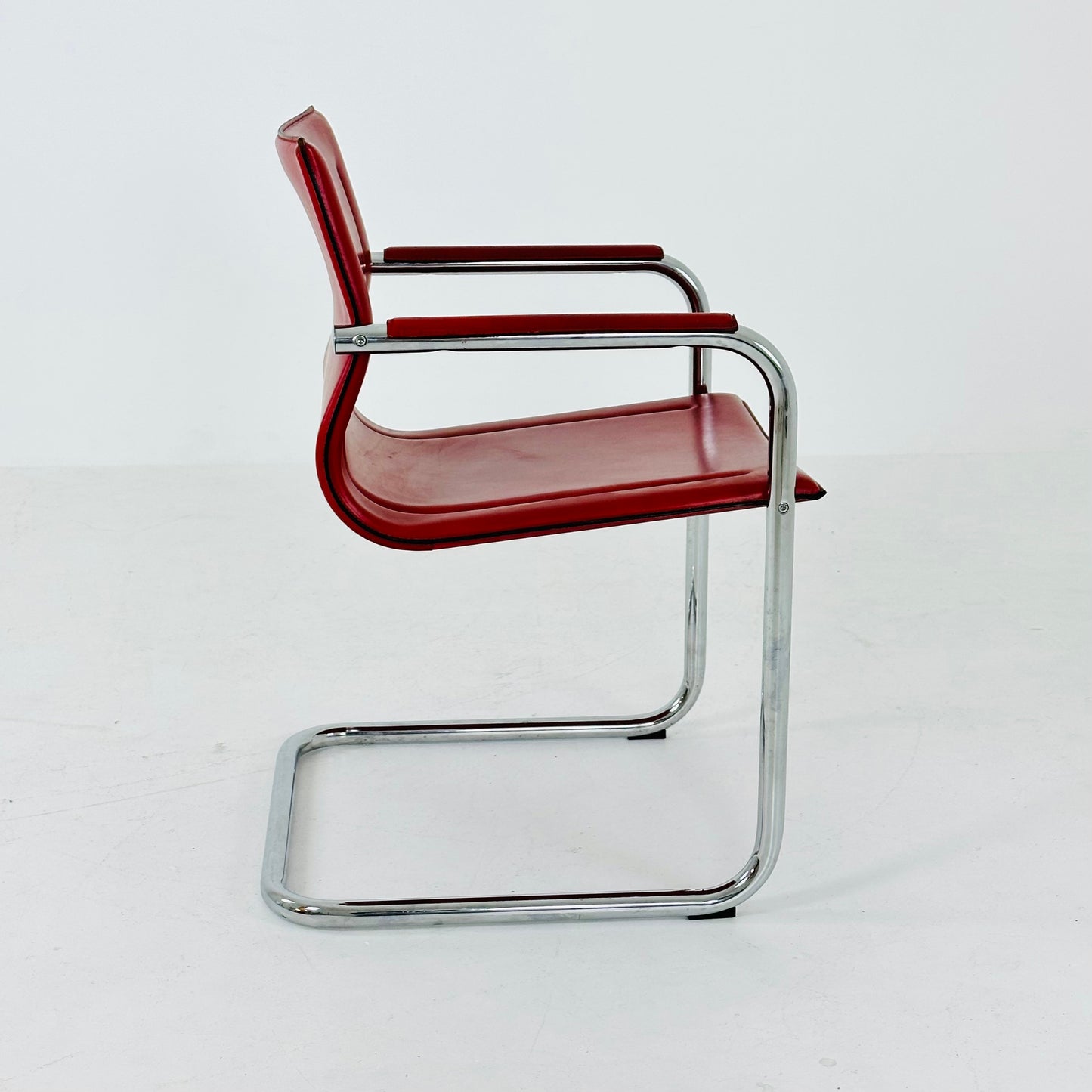 Mid century Italian Cantilever MG15 leather Armchair by Matteo Grassi, 1970s