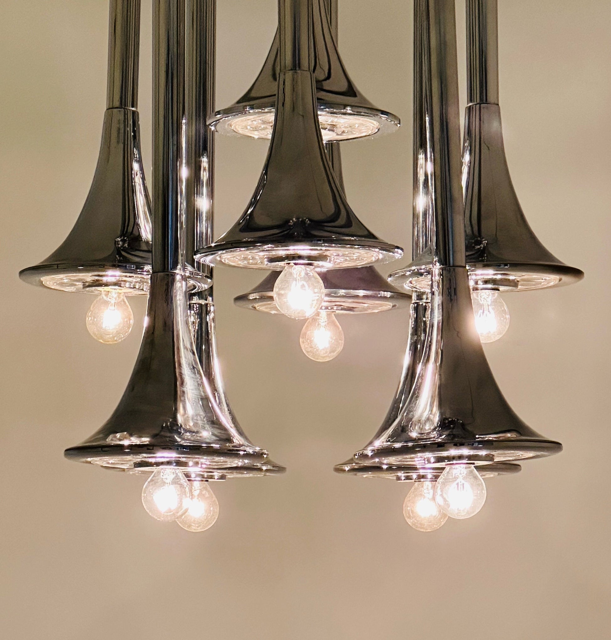 Rare mid century Large horns Reggiani chandelier, Trumpet 1960s Italy