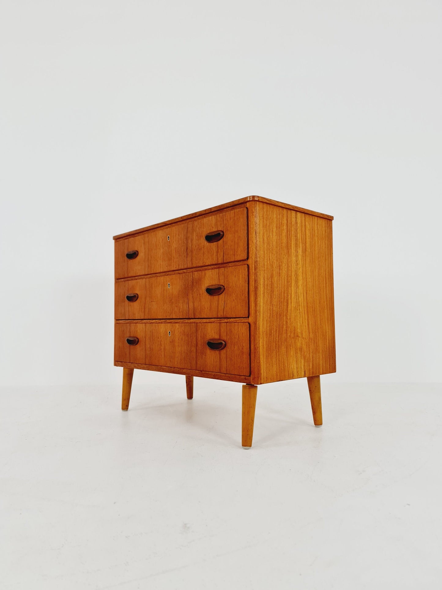 Midcentury danish design chest of drawers / drawer dresser /3 drawers cabinet, 1960s