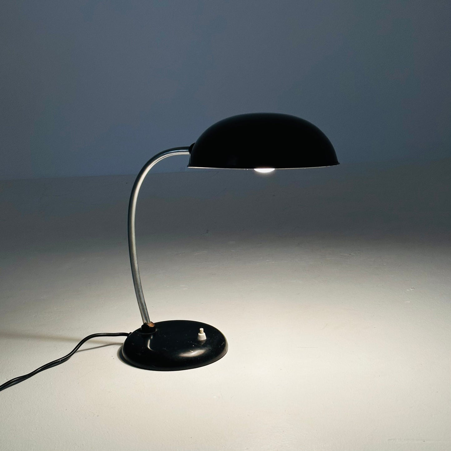 BAUHAUS COSACK Desk Lamp Reading Lamp with Gooseneck 1930.