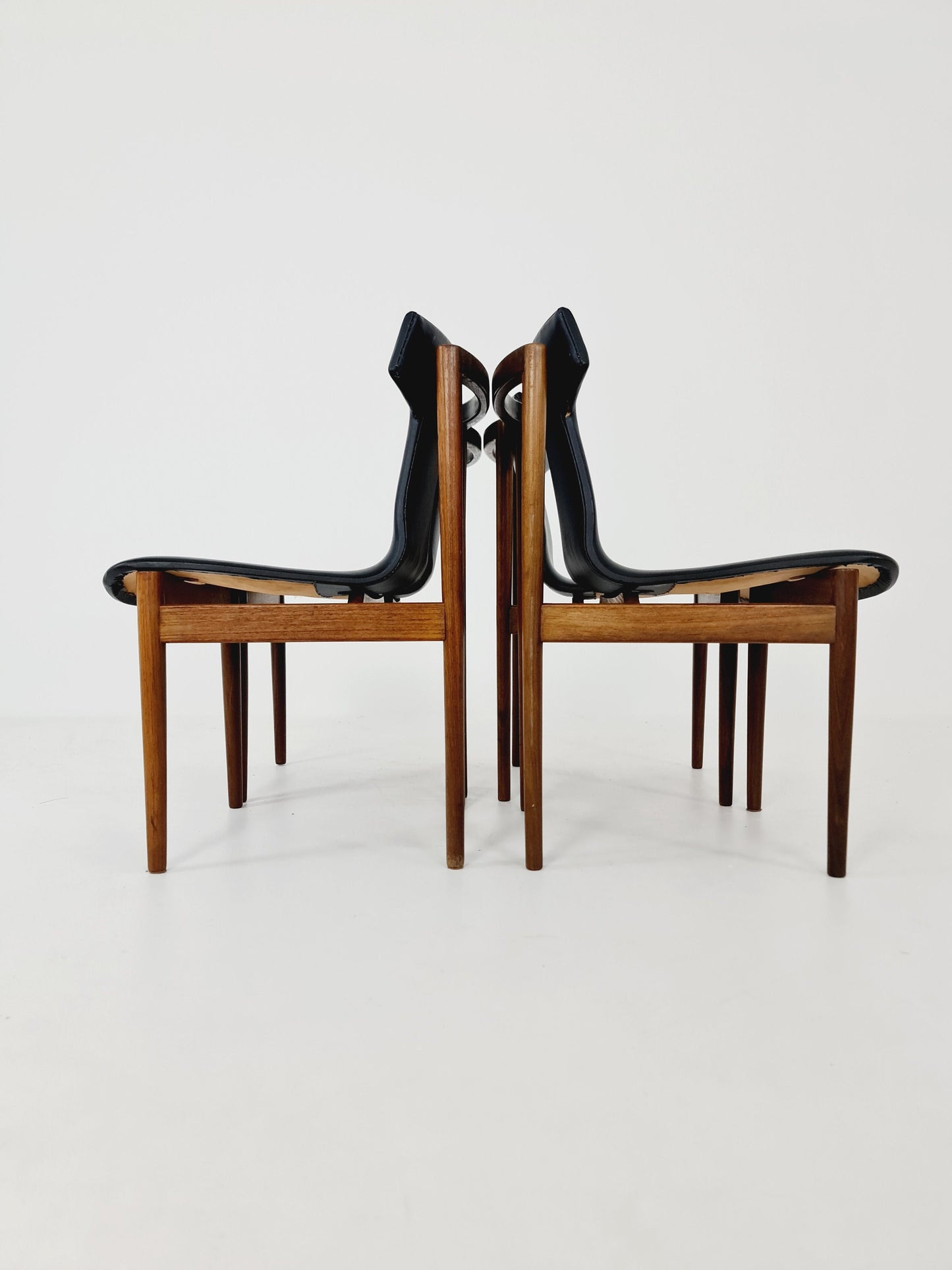 Vintage solid Rosewood dining chairs By Inger Klingenberg for Fristho Holland , 1960s, Set of 4