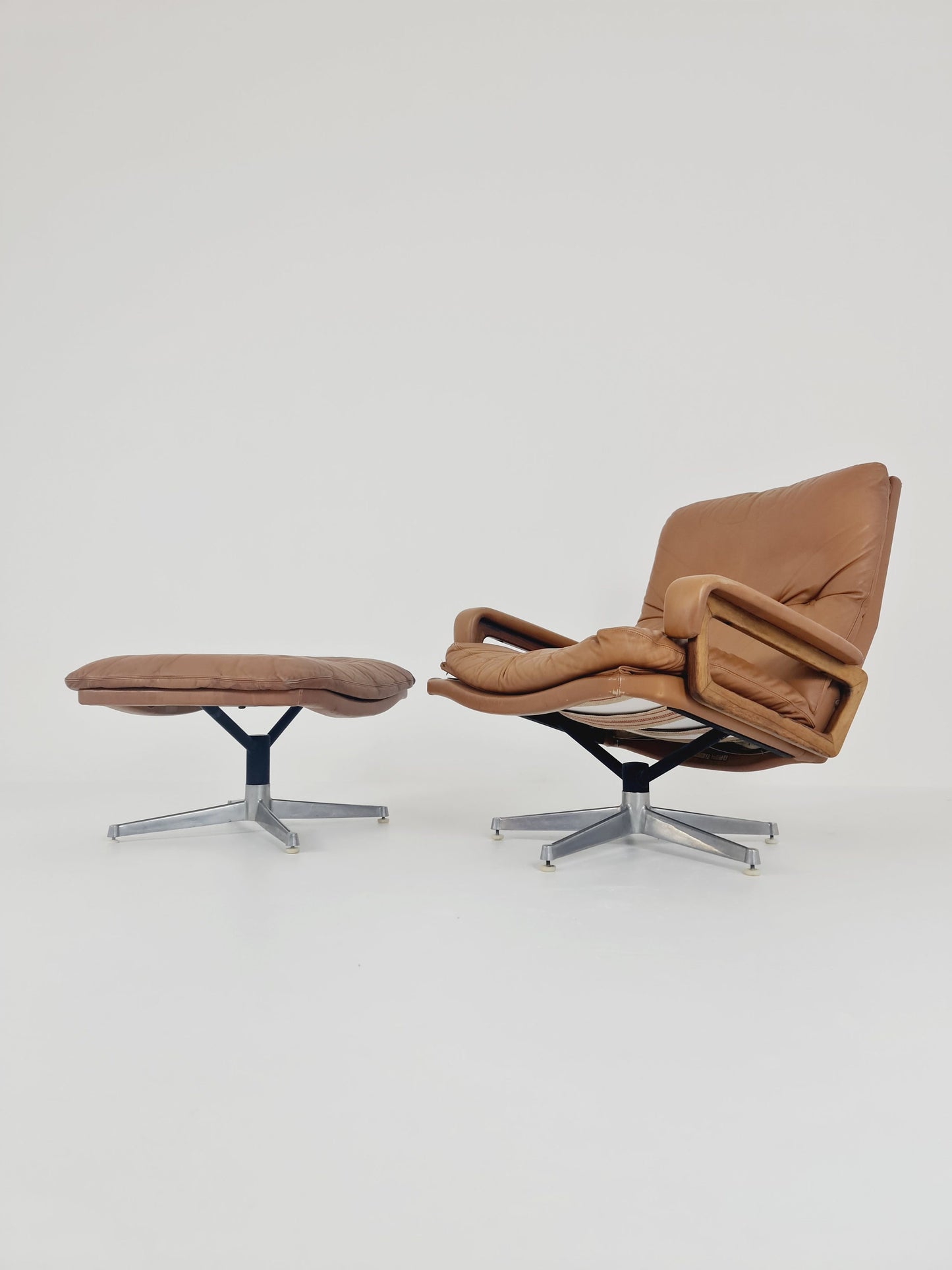 Midcentury Loungechair + ottoman by Andre Vanenbrouck for strässle Switzerland , 1970s