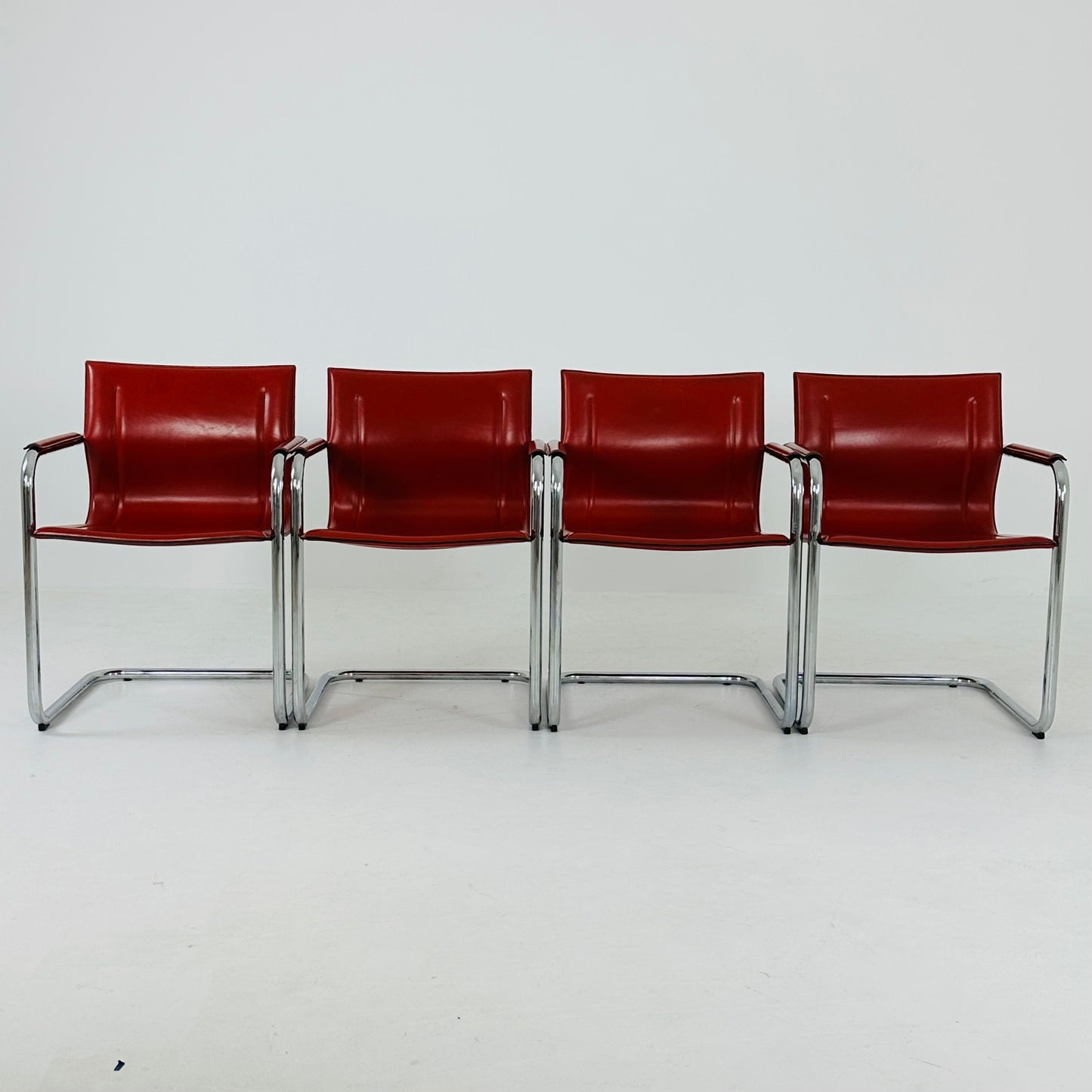Set of 4 Italian Cantilever MG15 leather Armchairs by Matteo Grassi, 1970s