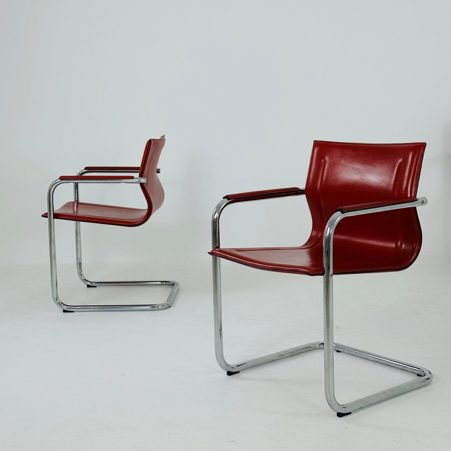 Set of 4 Italian Cantilever MG15 leather Armchairs by Matteo Grassi, 1970s