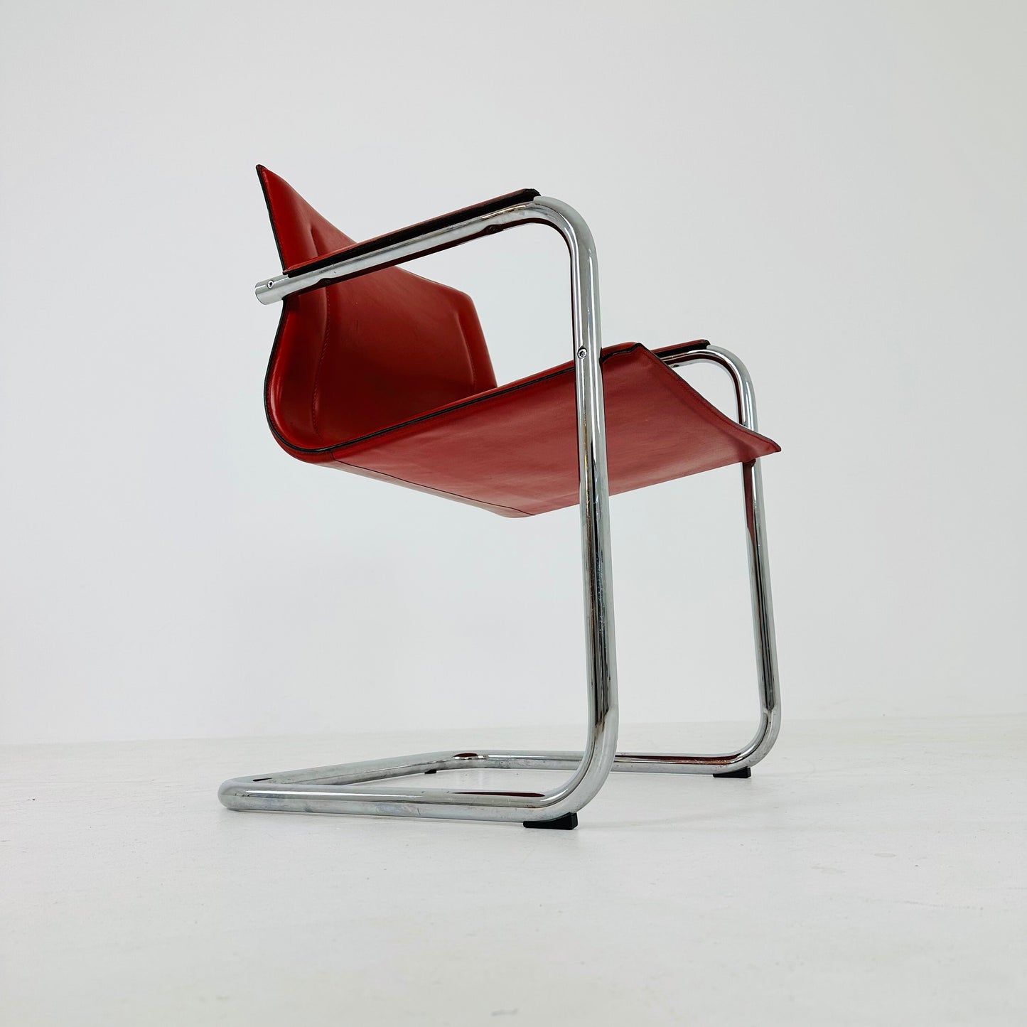 Mid century Italian Cantilever MG15 leather Armchair by Matteo Grassi, 1970s