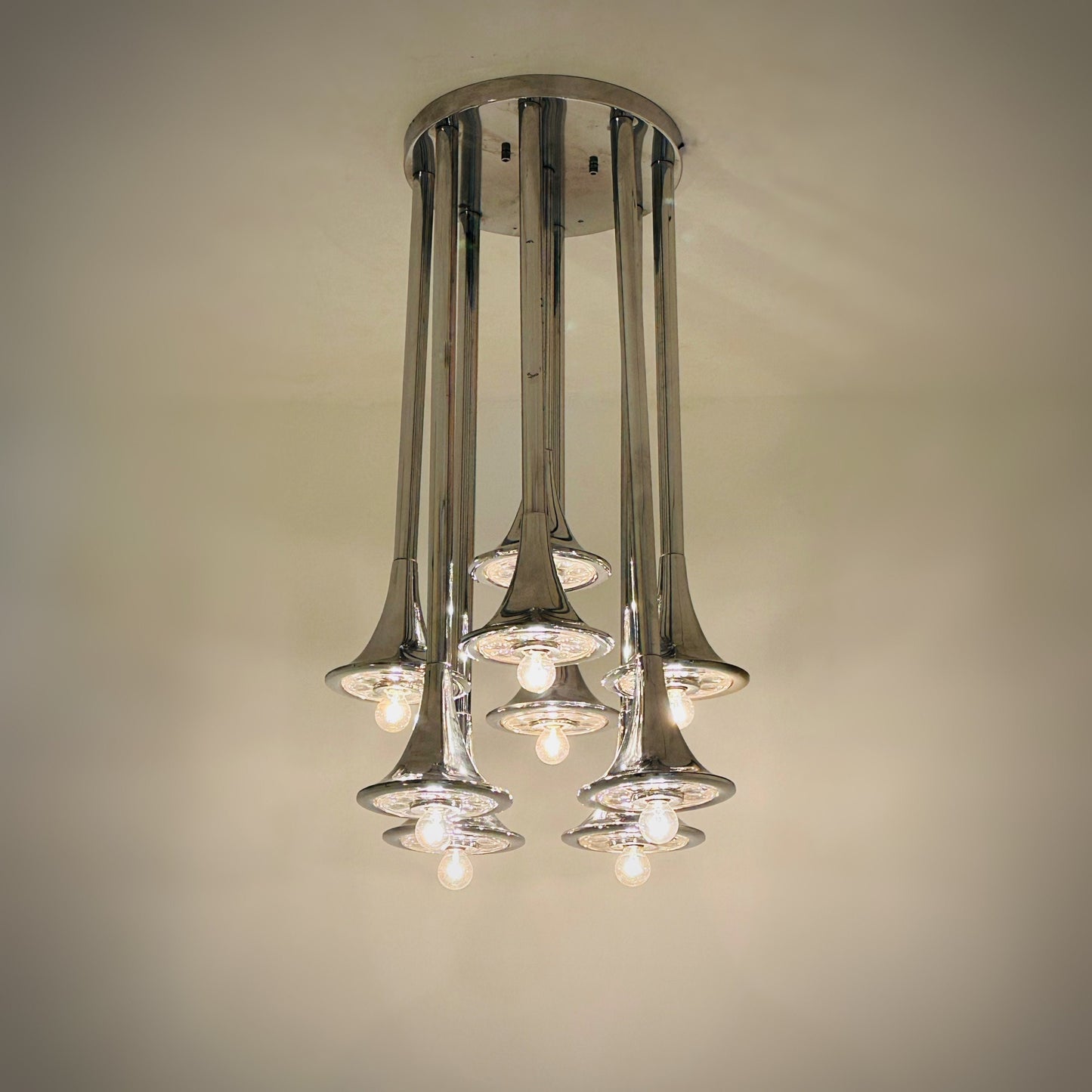 Rare mid century Large horns Reggiani chandelier, Trumpet 1960s Italy