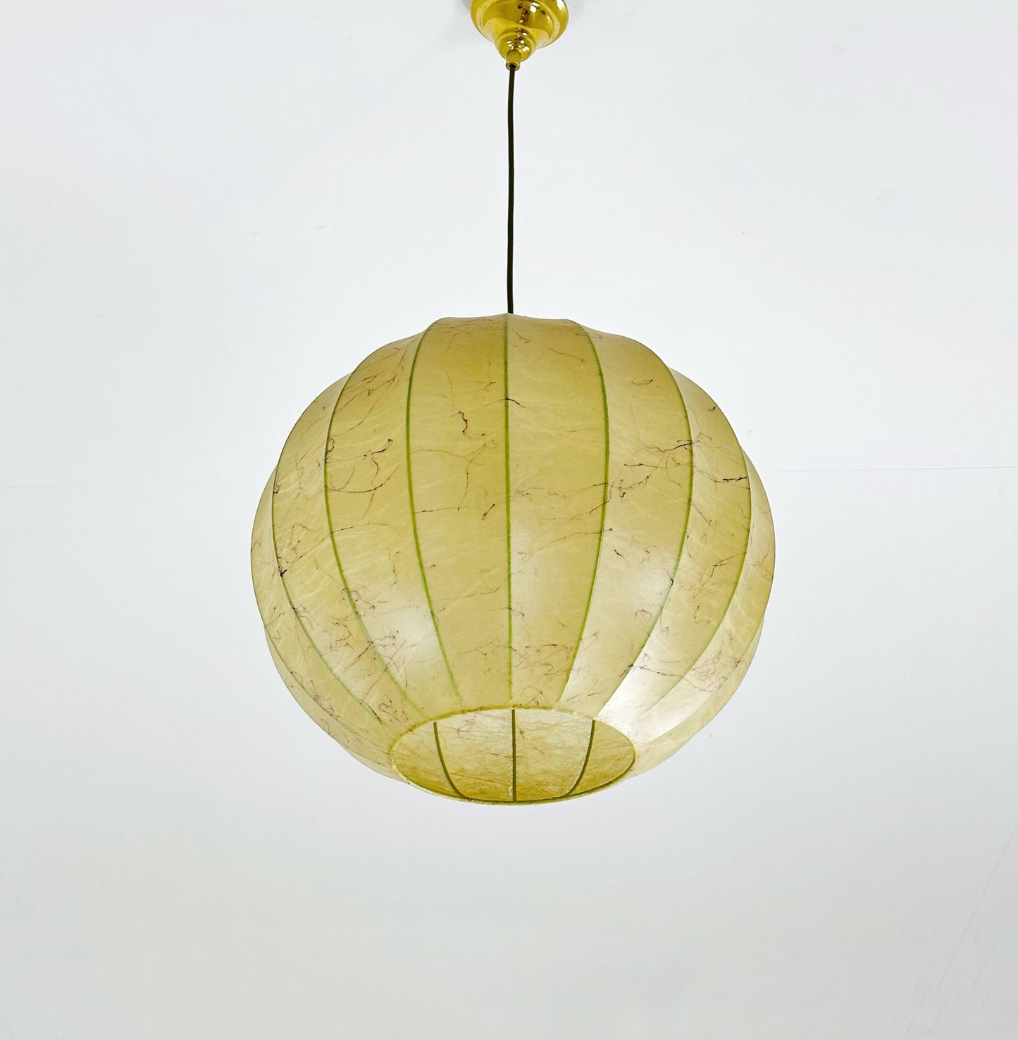 Big Space age pendant lamp by Designer Achille & Pier Giacomo Castiglioni : Bovezzo (Italy)