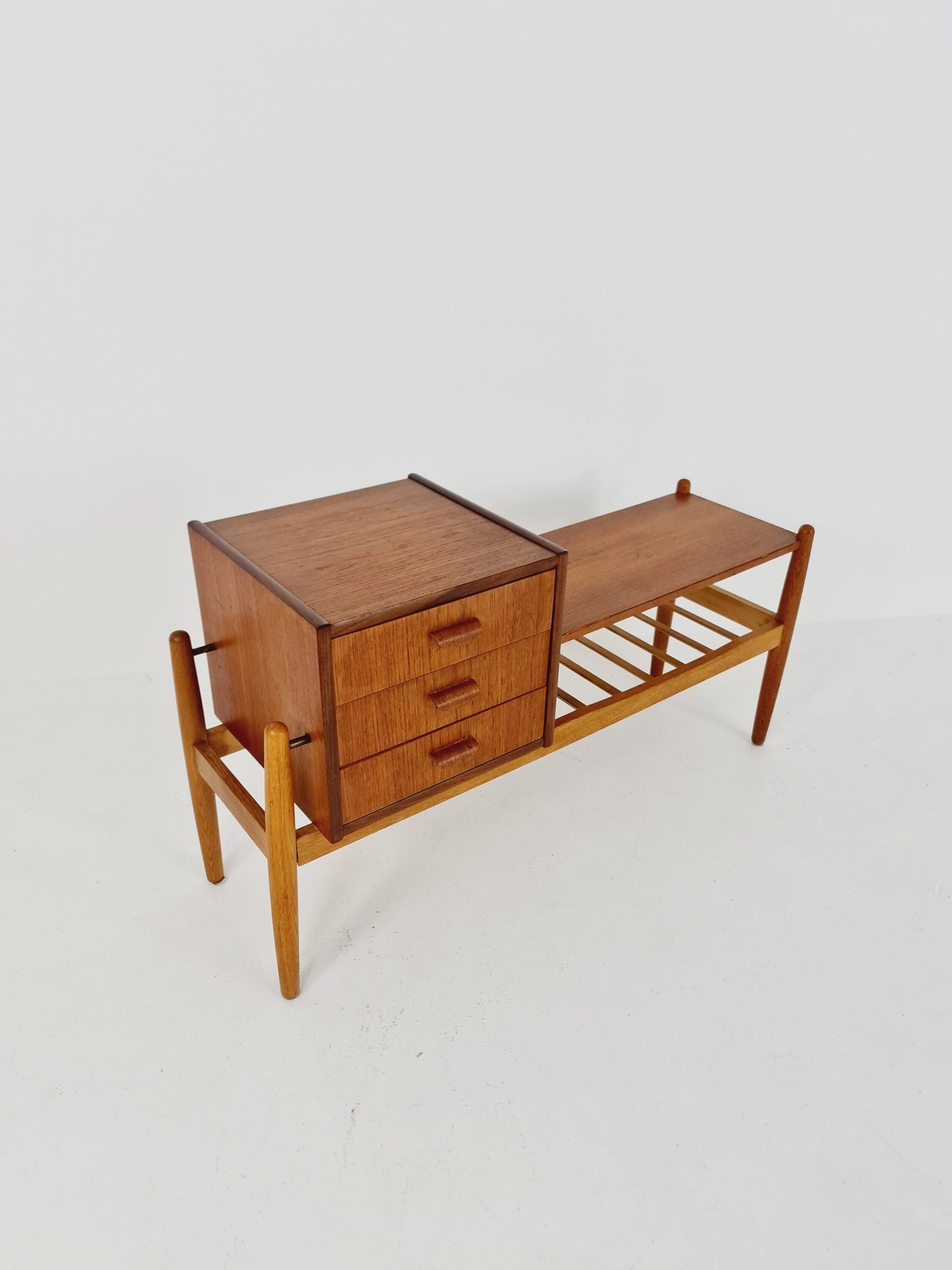 Danish teak & oak telefon table/ hallway table Arne wahl Iversen, 1960s