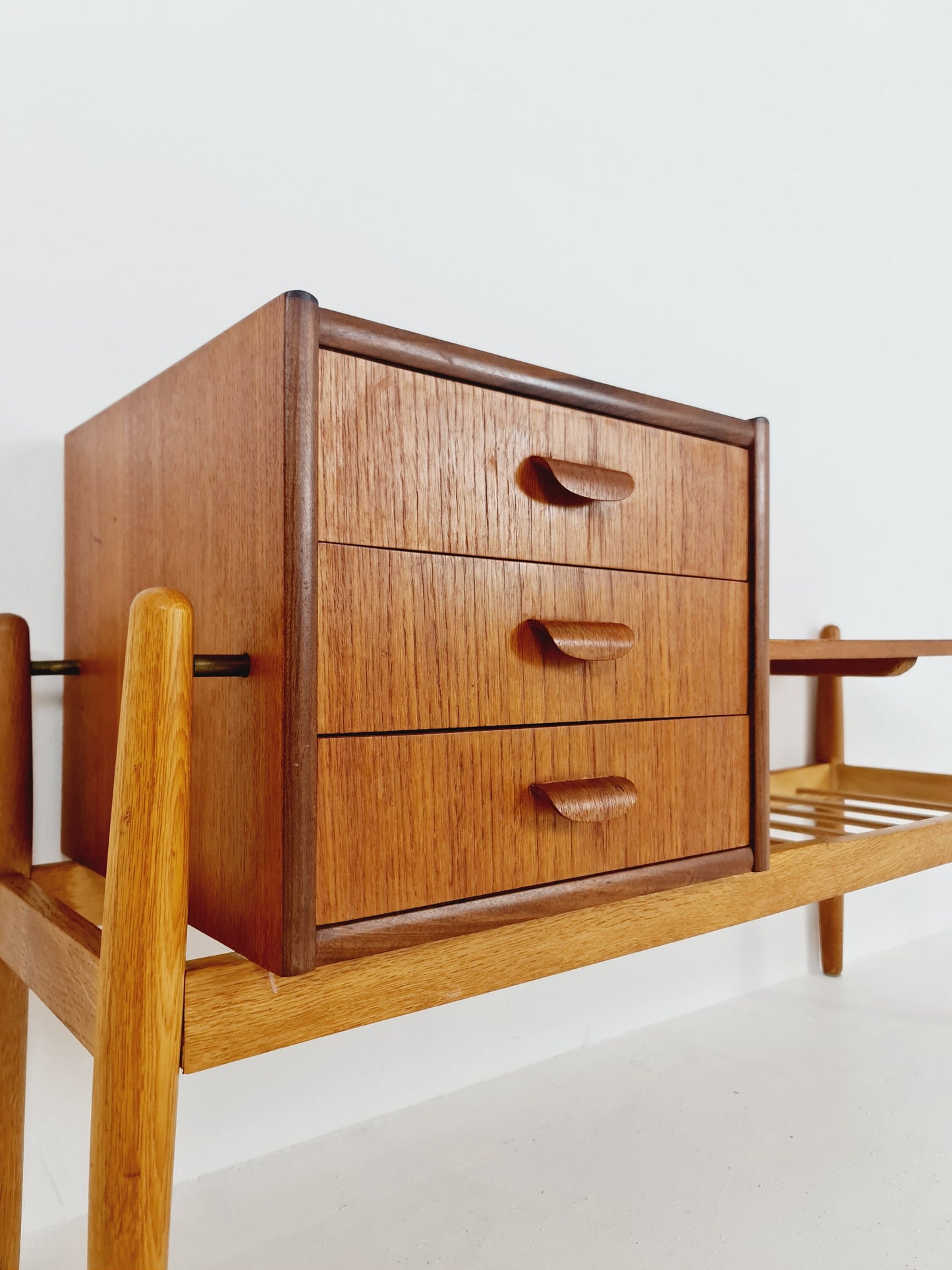 Danish teak & oak telefon table/ hallway table Arne wahl Iversen, 1960s