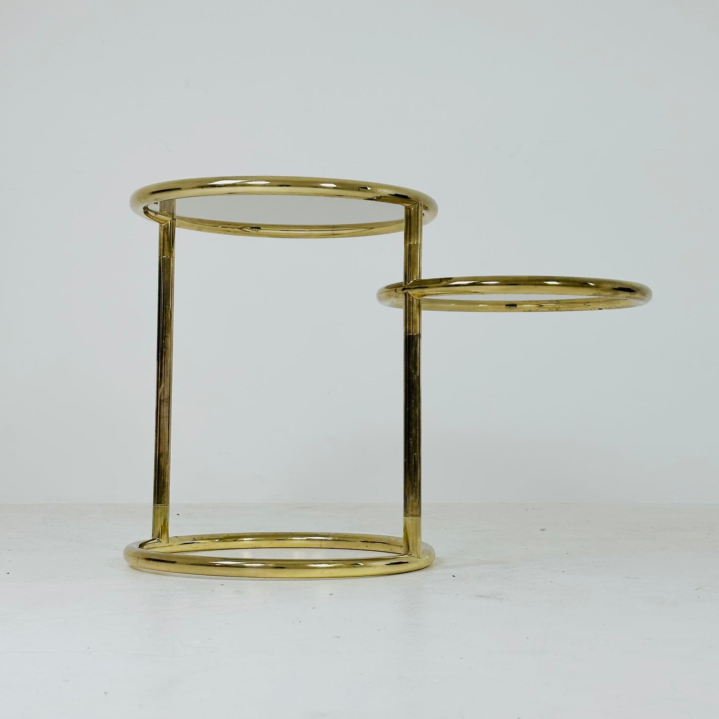 Mid-century brass smocked glass 2-tier swivel side table by Milo Baughman bauhaus 1980s