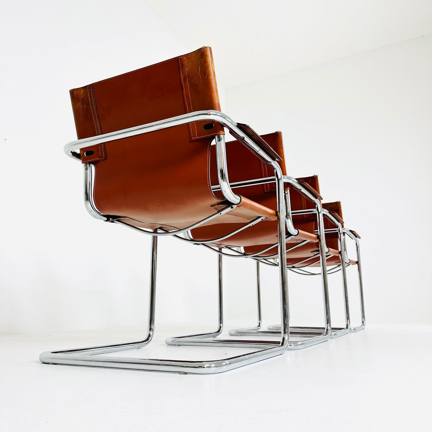 set of 4 Matteo Grassi original Bauhaus design Visitor model Chair cognac Leather 1970s