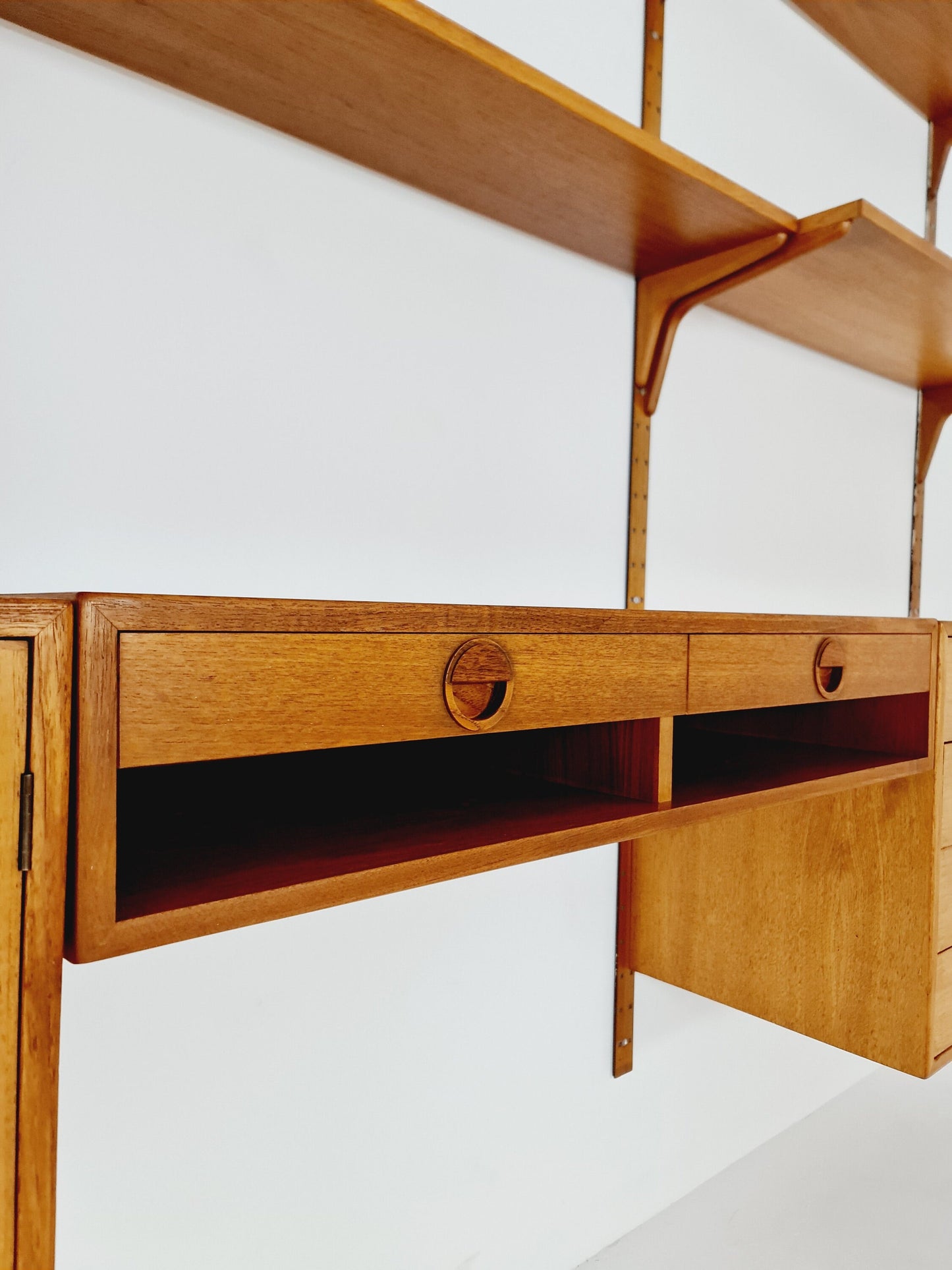 Danish modern modular teak shelving system by Hansen & Guldborg Mobler, Denmark, 1960s