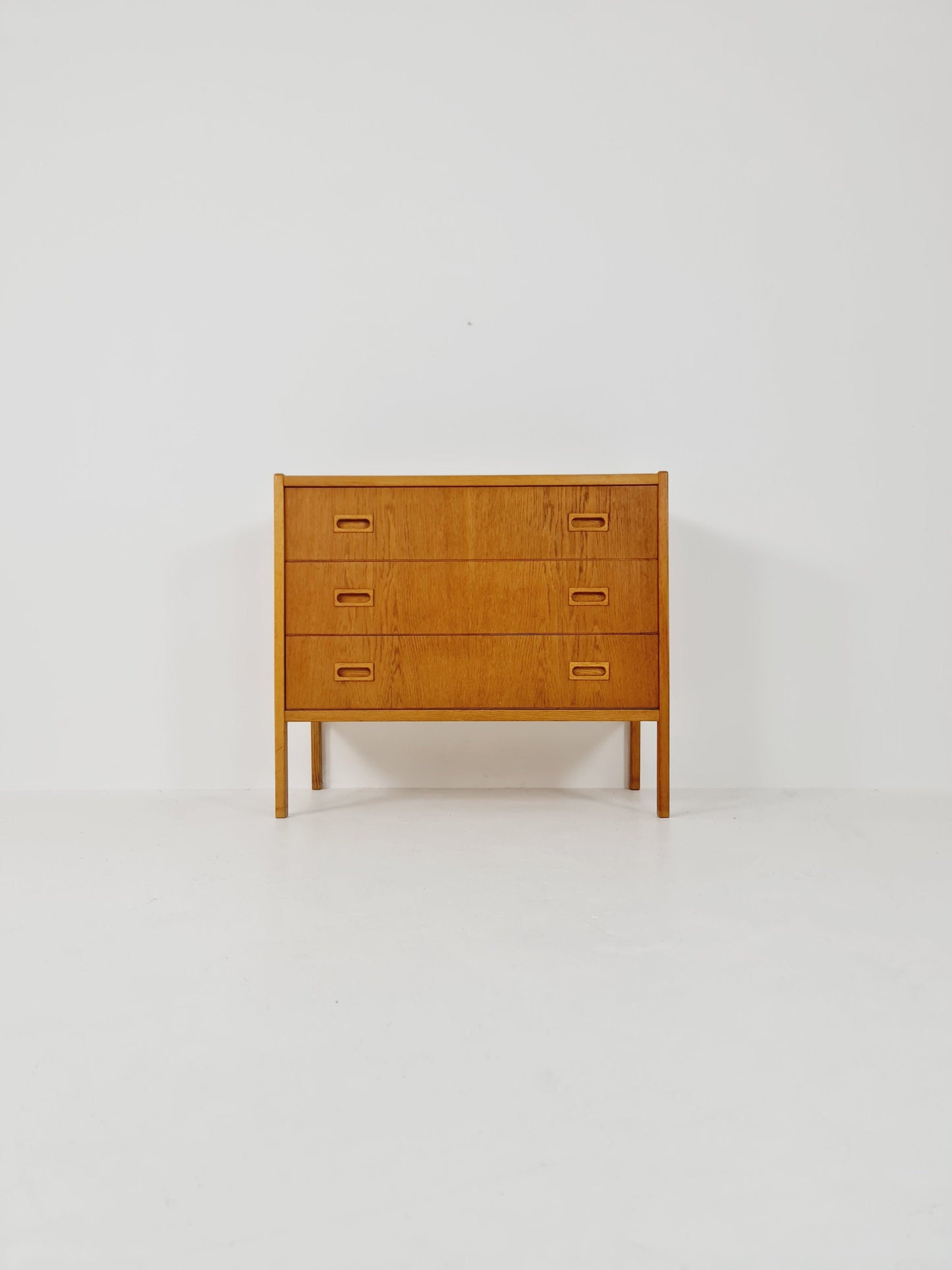 Mid century Modern oak dresser chest of drawers By Bertril Fridhagen for Bodafors, 1960s