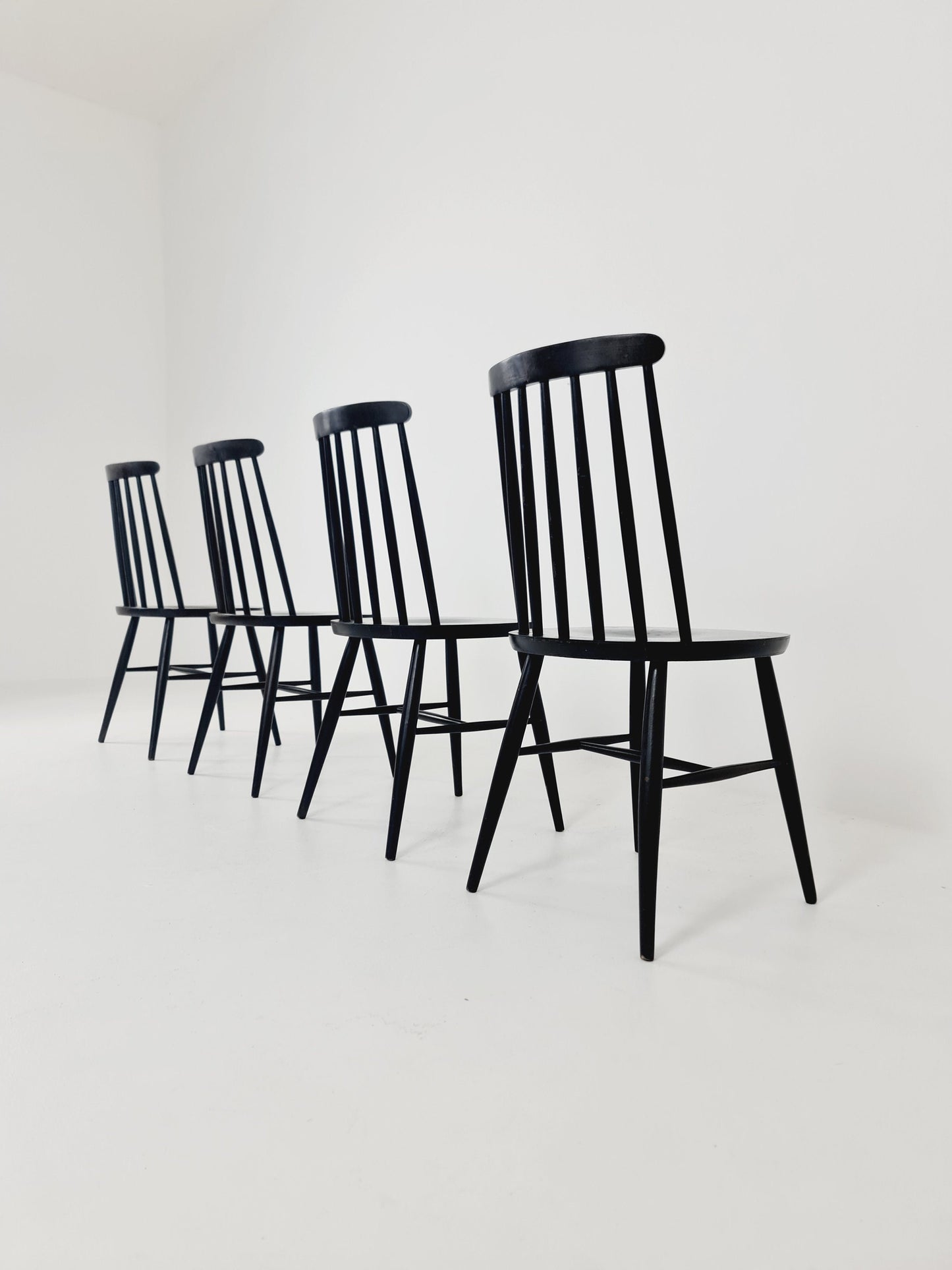 German dinning chair by Ilmari Tapiovaara for Möbel Mann, 1960s, set of 2