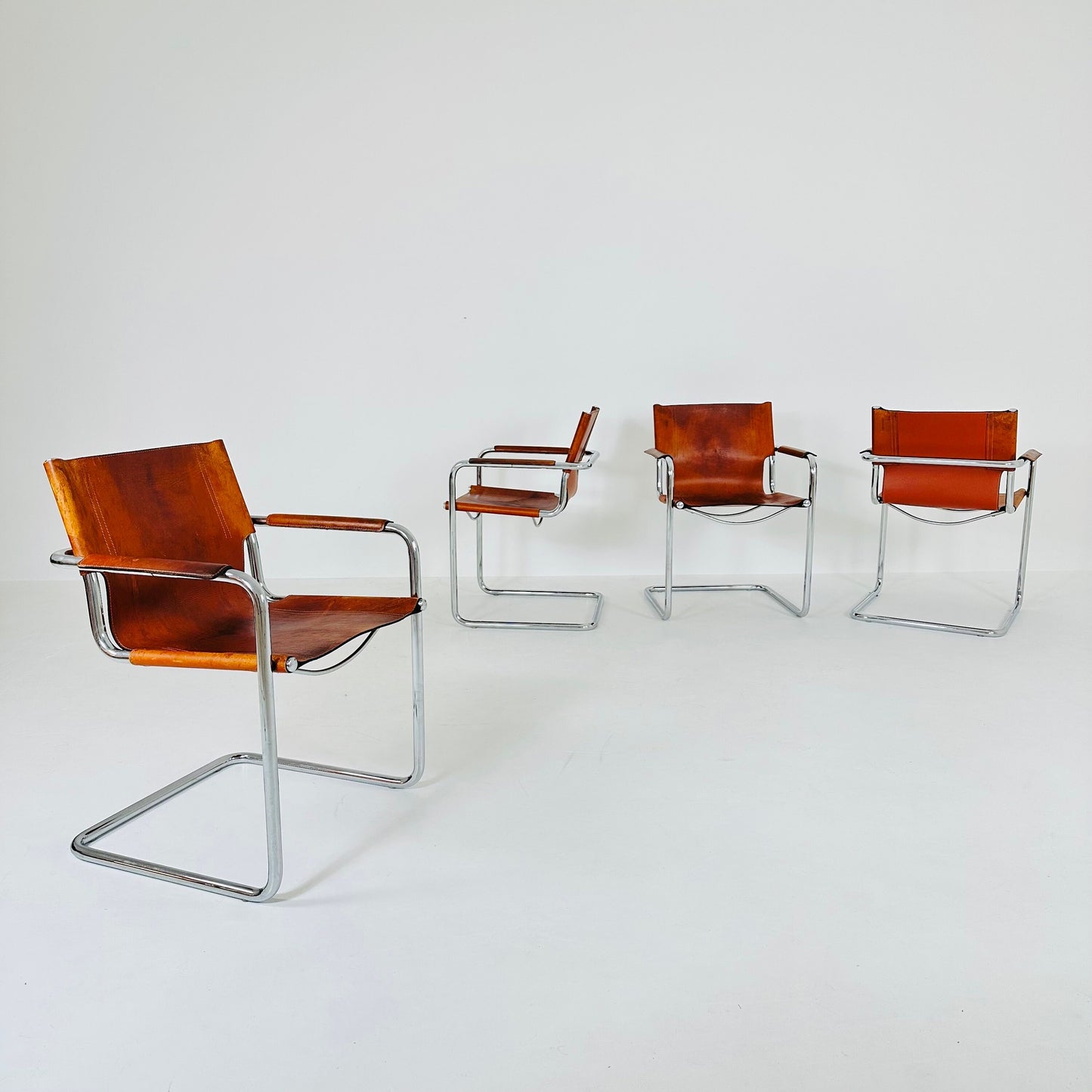 set of 4 Matteo Grassi original Bauhaus design Visitor model Chair cognac Leather 1970s