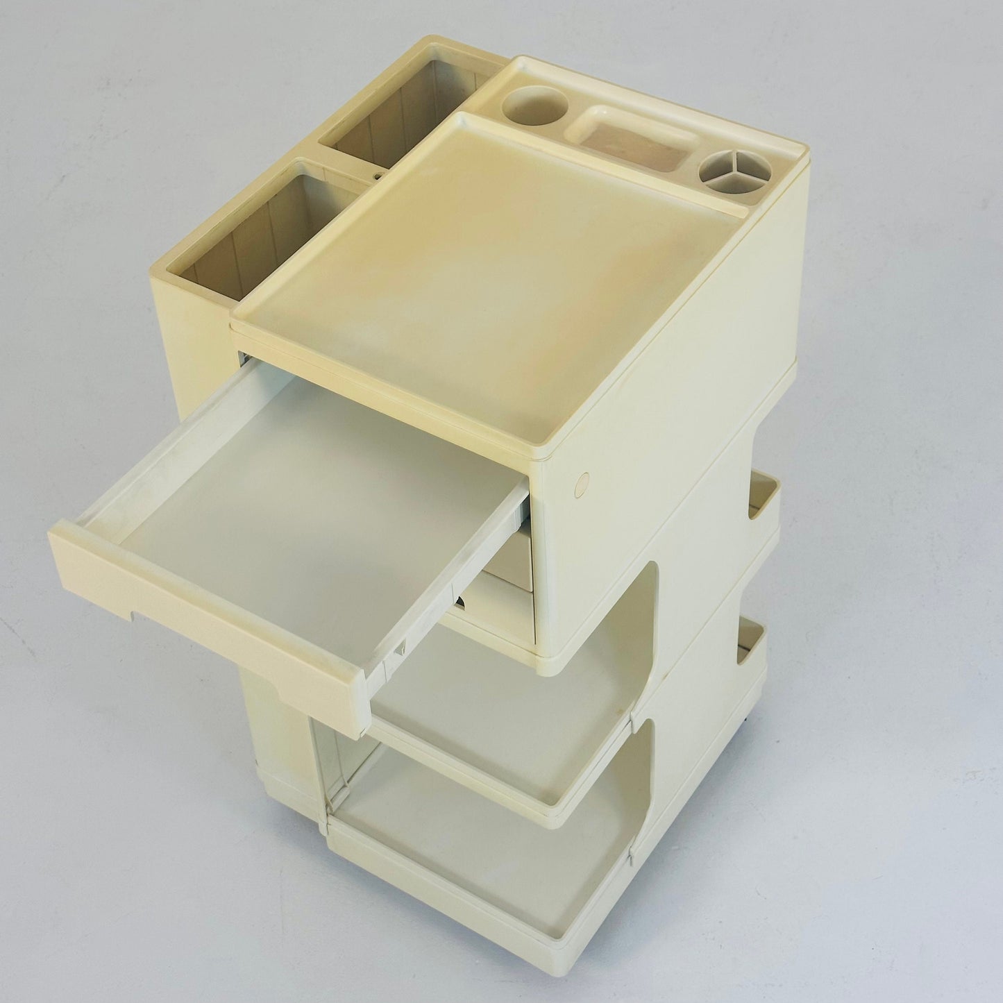 Rolling Artists trolley by Giovanni Pelis for Stile Neolt 1980s