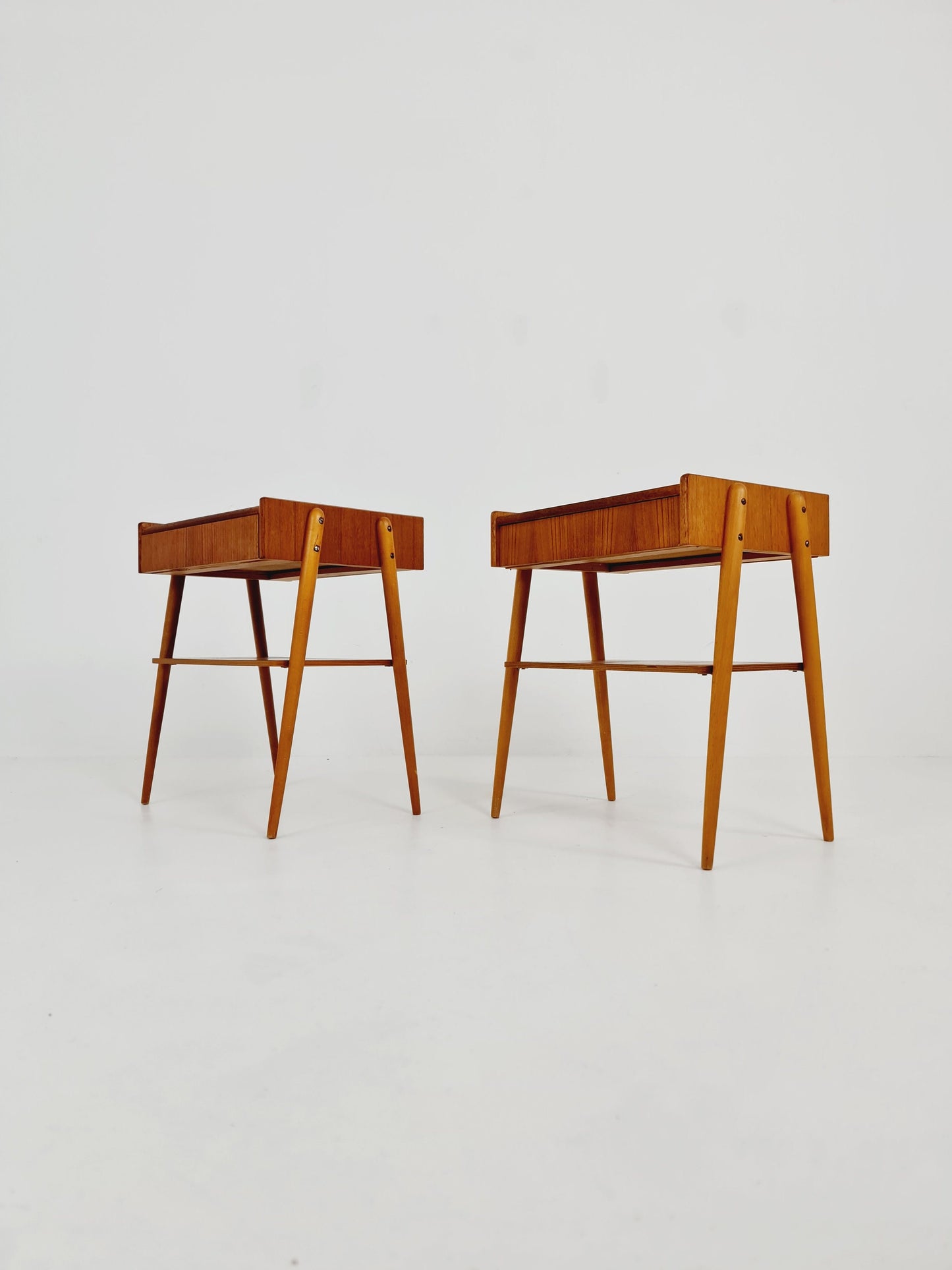 Pair of Swedish Midcentury Teak Vintage Side table/ Bedside table/ Night stand by Carlström & Co, 1960s