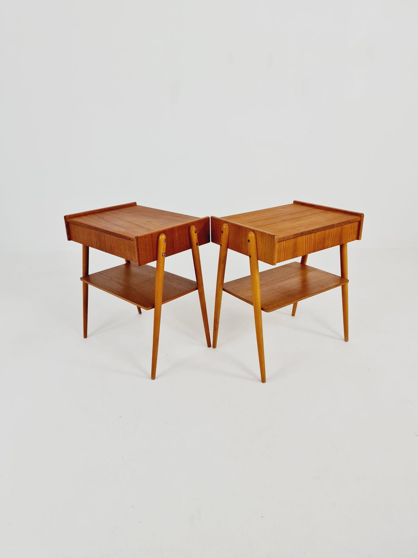 Pair of Swedish Midcentury Teak Vintage Side table/ Bedside table/ Night stand by Carlström & Co, 1960s