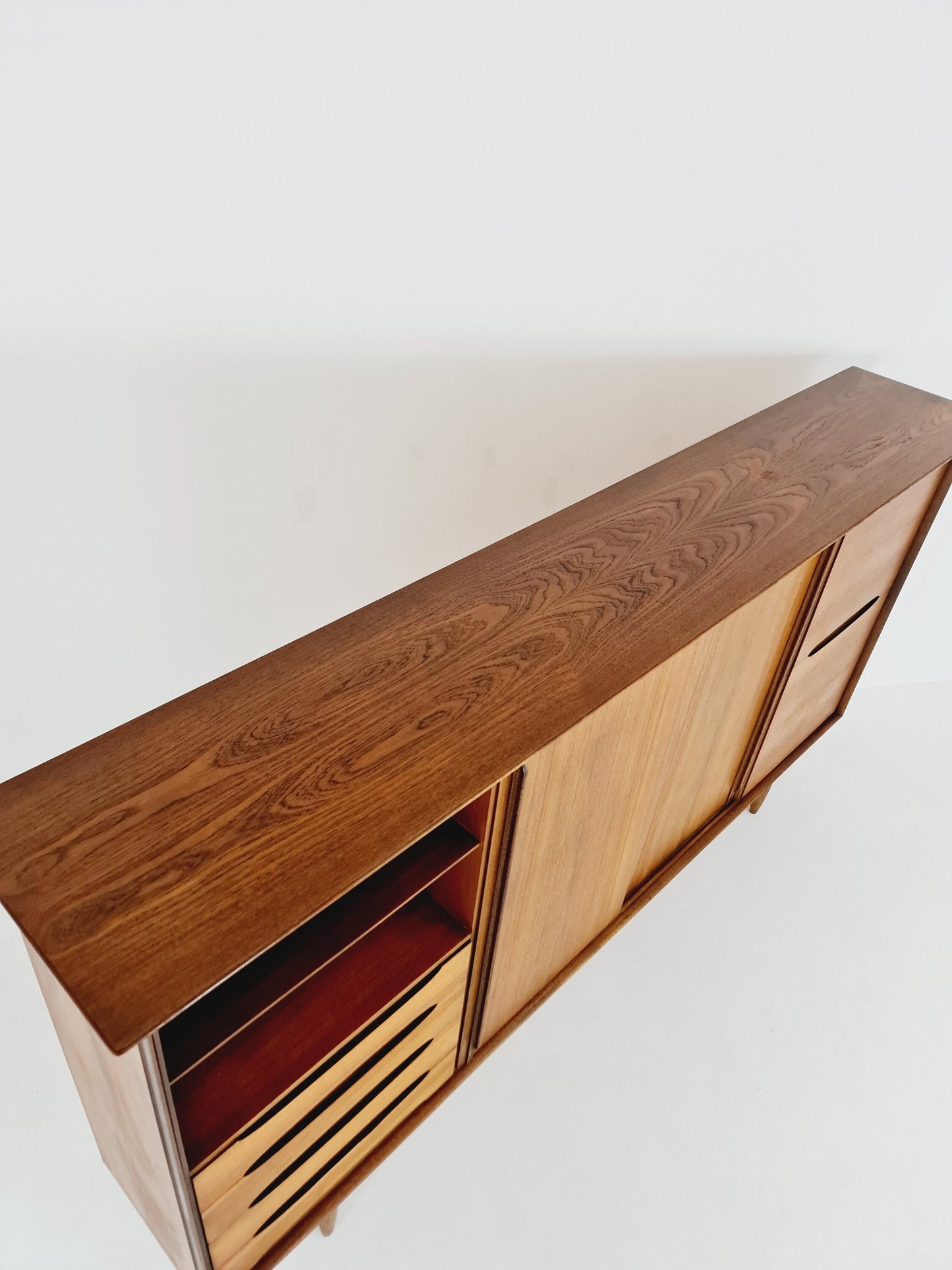 Grandeur Mid-Century German vintage highboard, Sideboard by Ernst Dieter Hilker for Omnia, 1960s