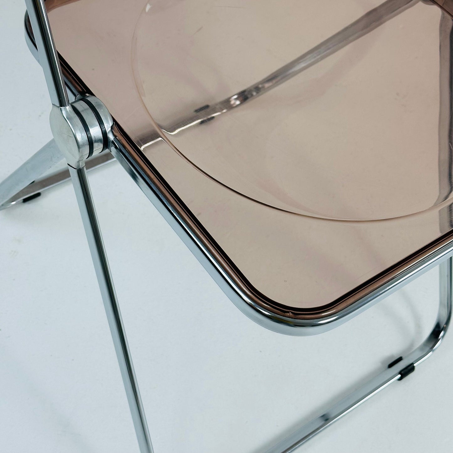 Set of 2 Vintage Smoke Pink Plia folding chair by Giancarlo Piretti for Castelli 1960s