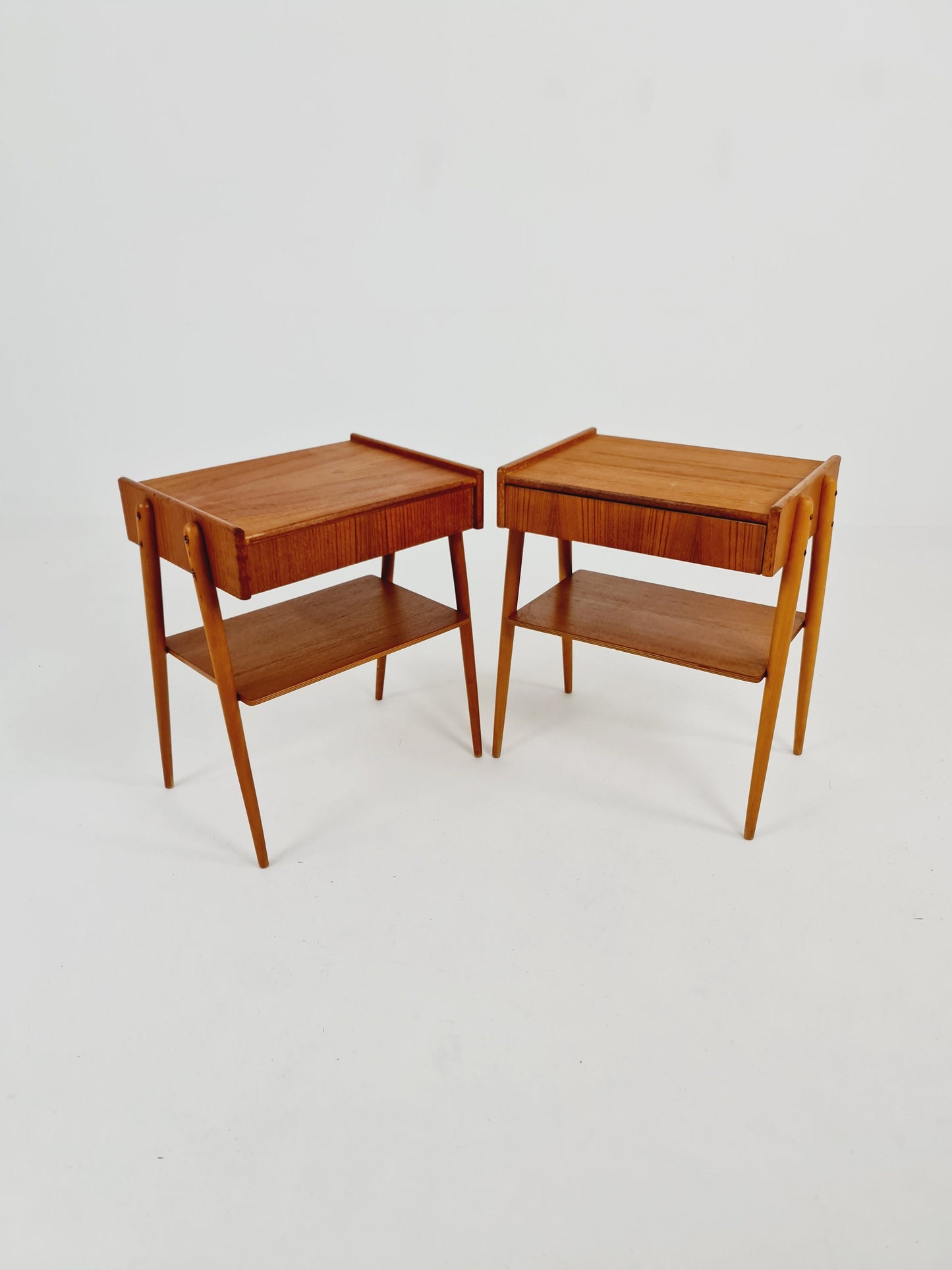 Pair of Swedish Midcentury Teak Vintage Side table/ Bedside table/ Night stand by Carlström & Co, 1960s
