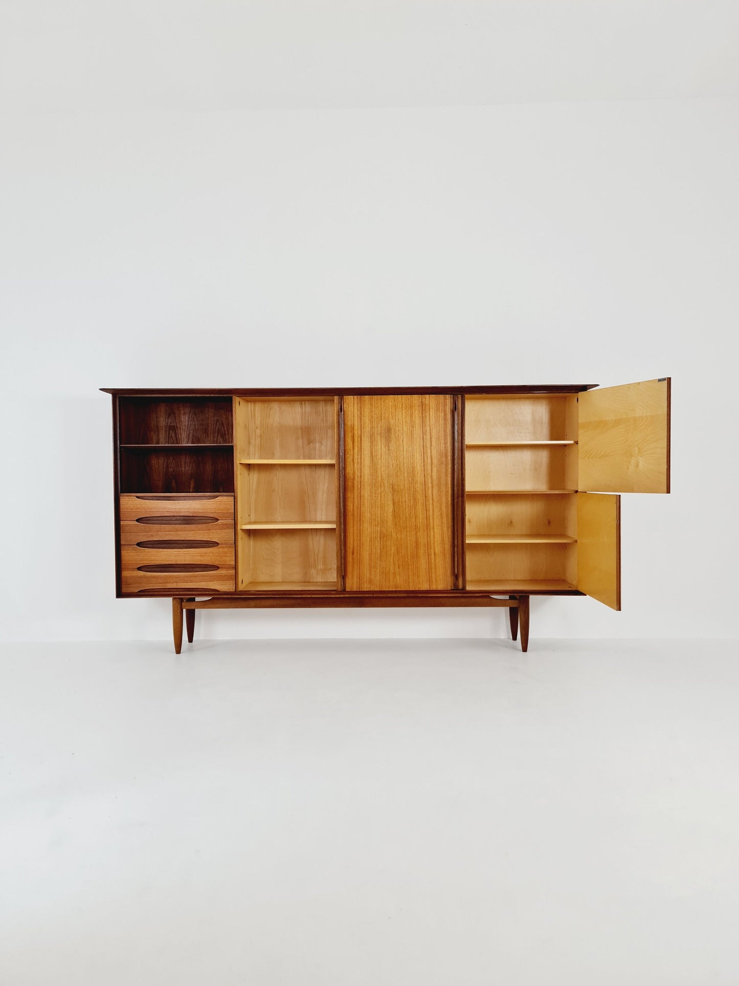 Grandeur Mid-Century German vintage highboard, Sideboard by Ernst Dieter Hilker for Omnia, 1960s