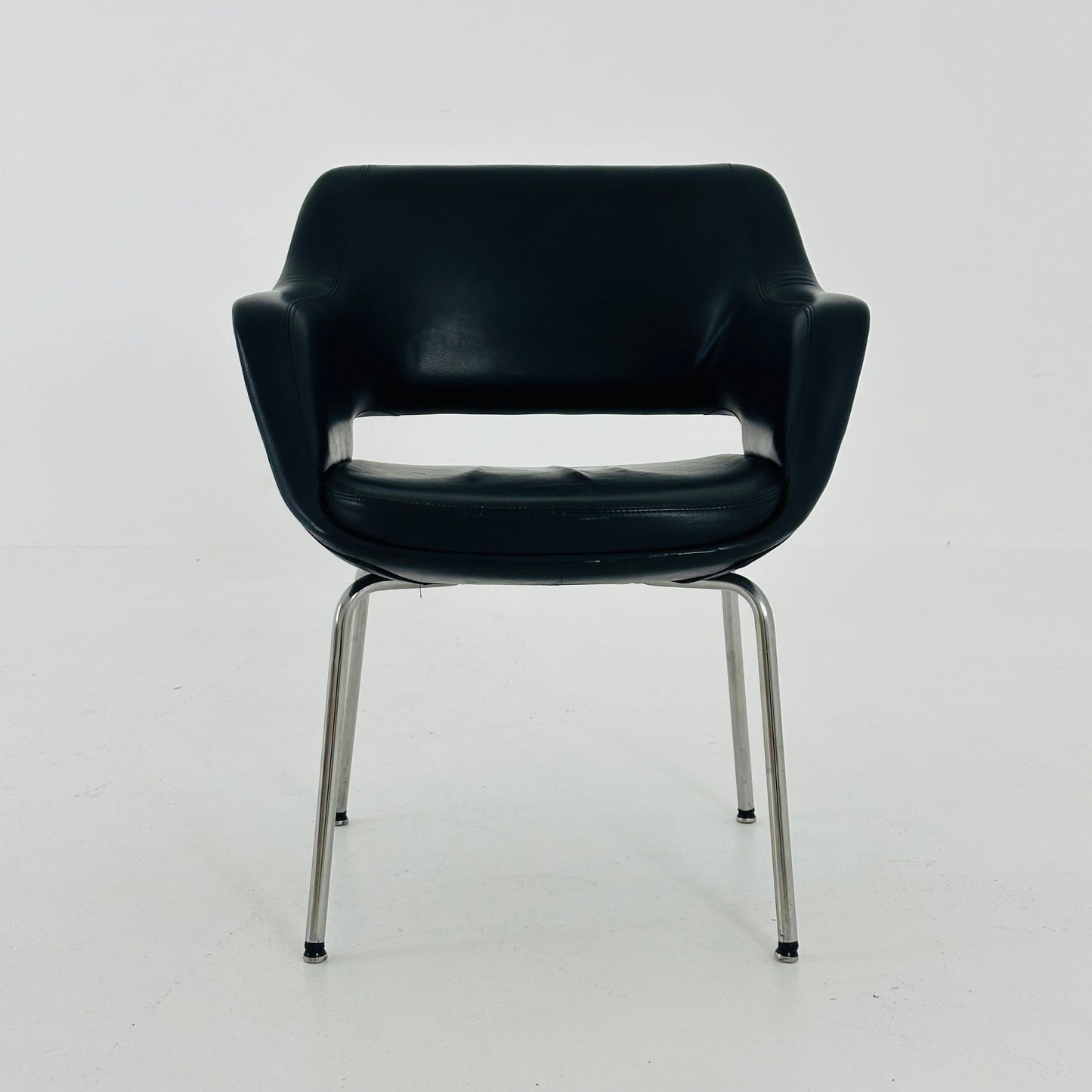 Mid century Olli Mannermaa black Leather Kilta armchair by Eugen Schmidt & Cassina Martela 1970s