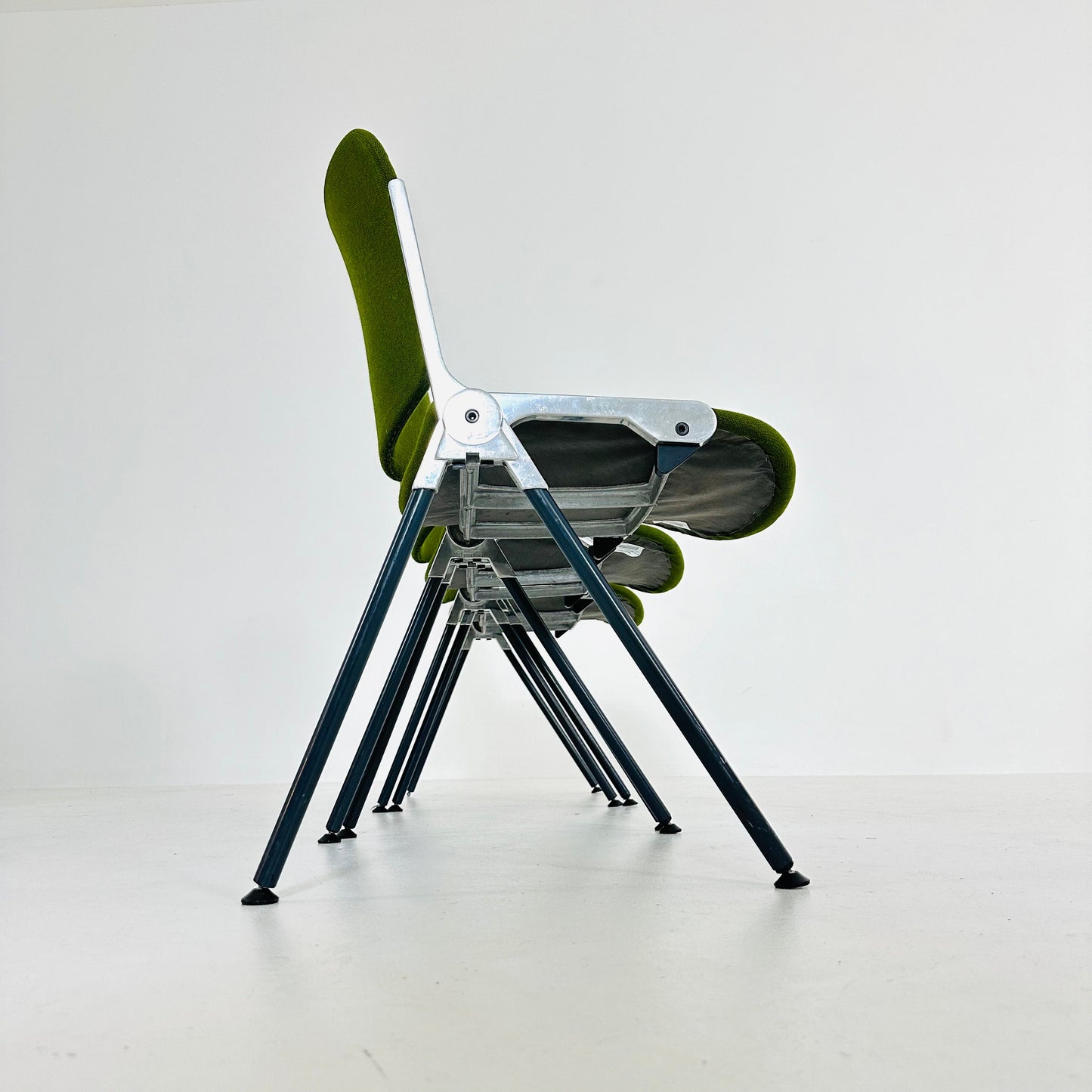 Set of 4 Italian Mid-Century Modern DSC Chairs by Giancarlo Piretti for Castelli / Anonima Castelli, 1970s