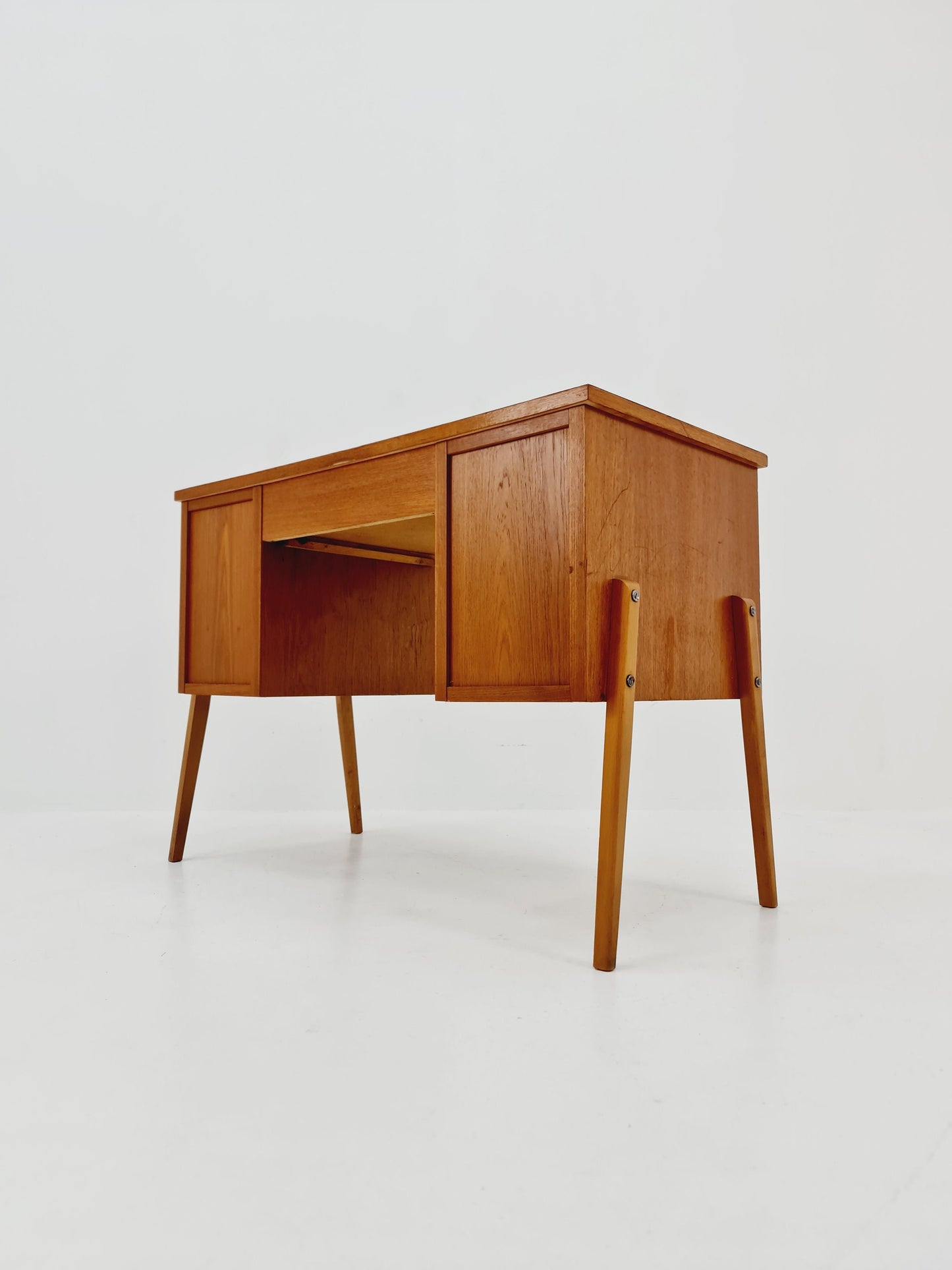 Midcentury danish Scandinavian Desk in teak, 1960s