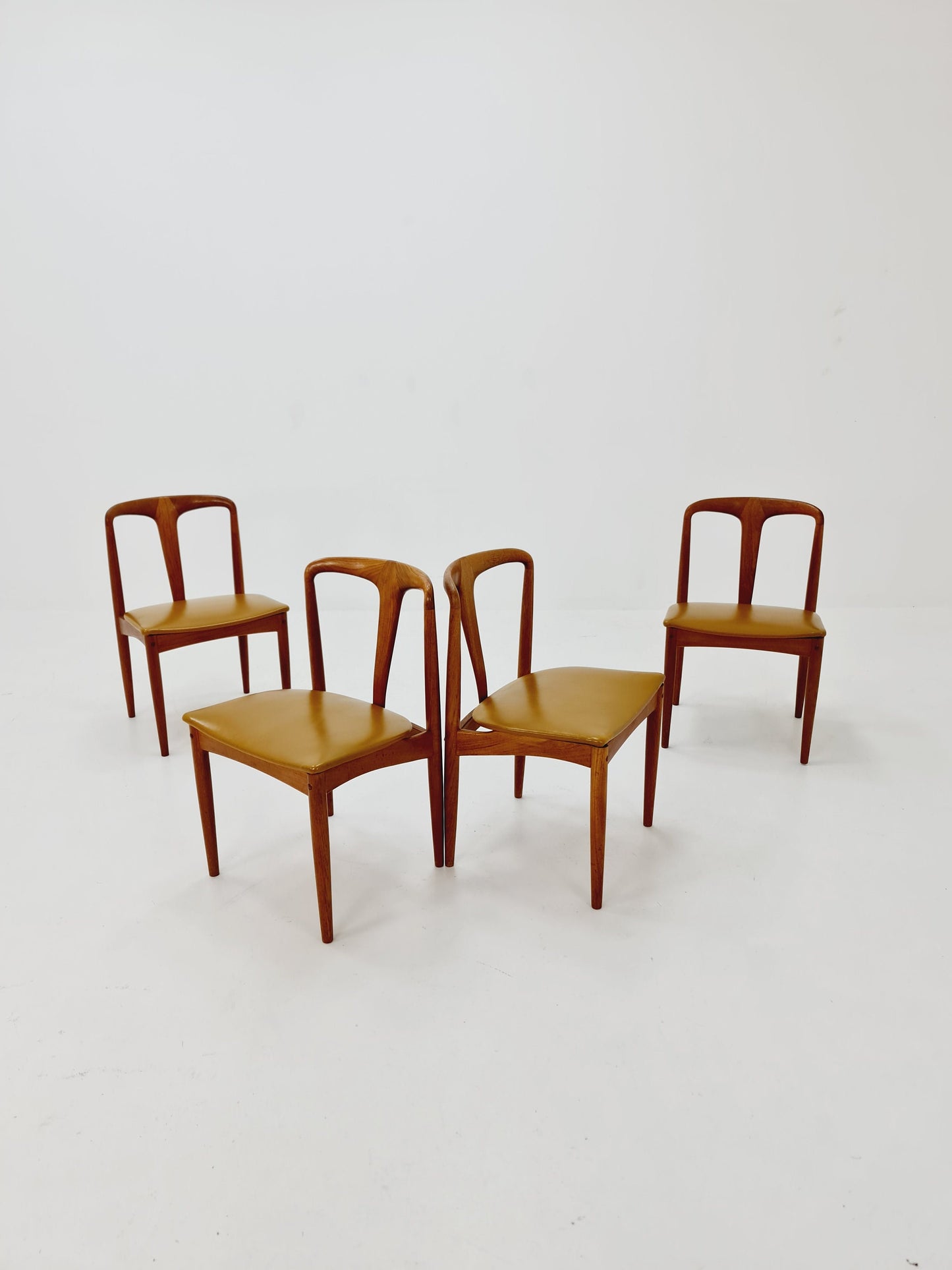 Vintage Danish teak dining charis by johannes Andersen for Uldum Mobelfabrik , 1960s, set of 4