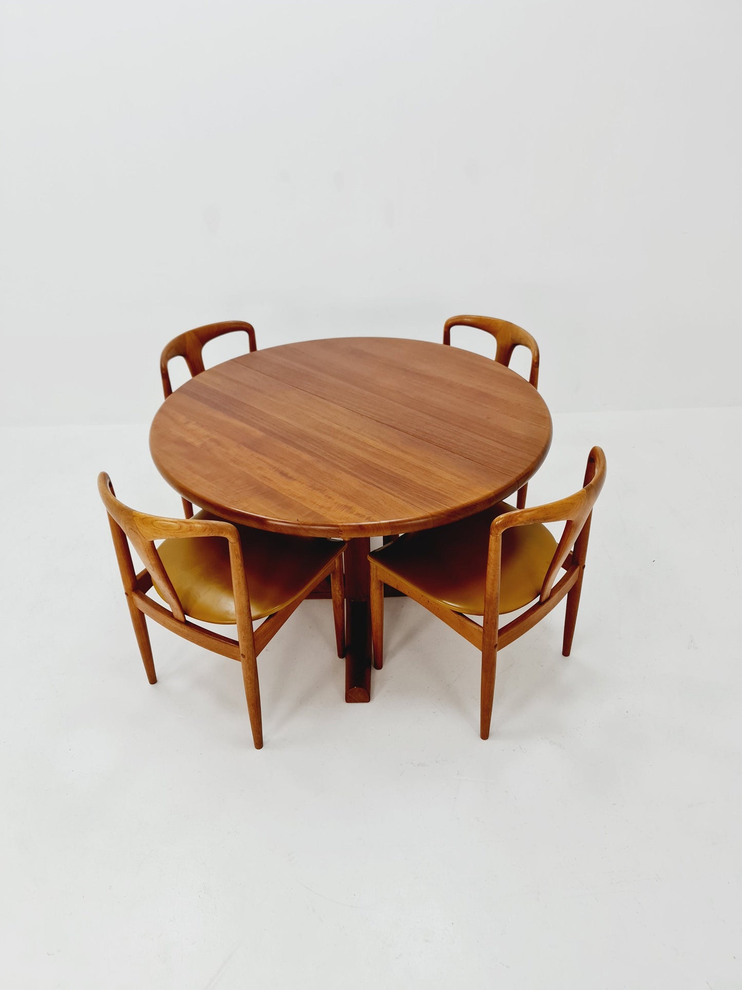 Vintage Danish teak dining charis by johannes Andersen for Uldum Mobelfabrik , 1960s, set of 4