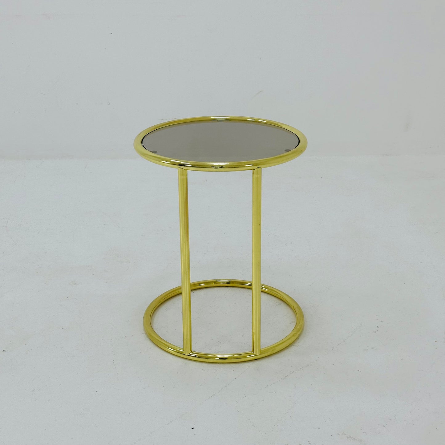 BauHaus Round golden chrome & Glass side table Eileen style , 1980s