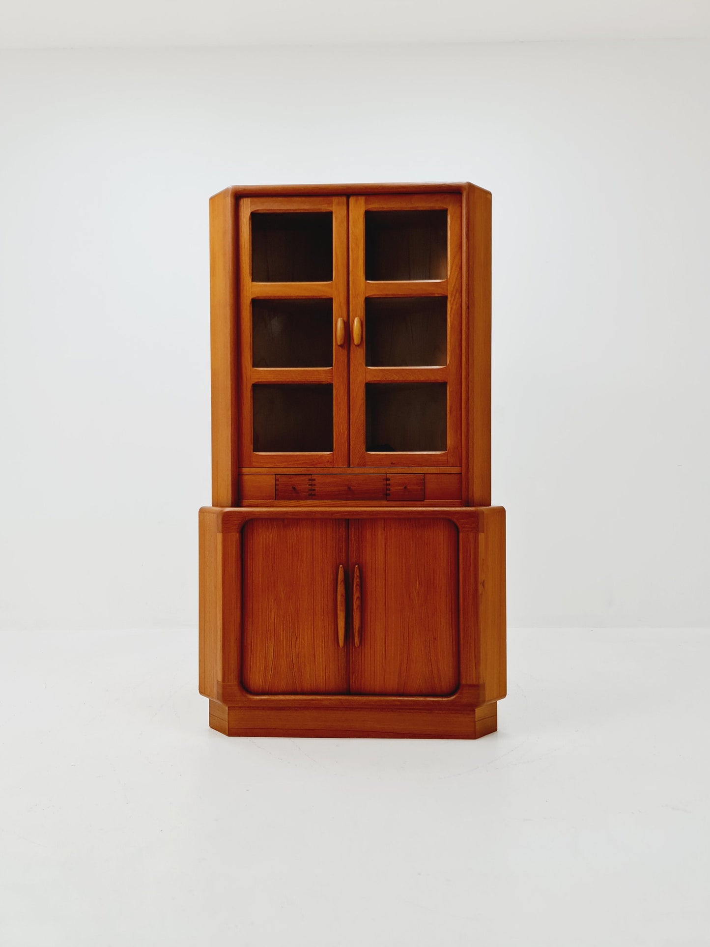 Mid Century Modern danish corner cabinet teak By Dyrlund , 1960s