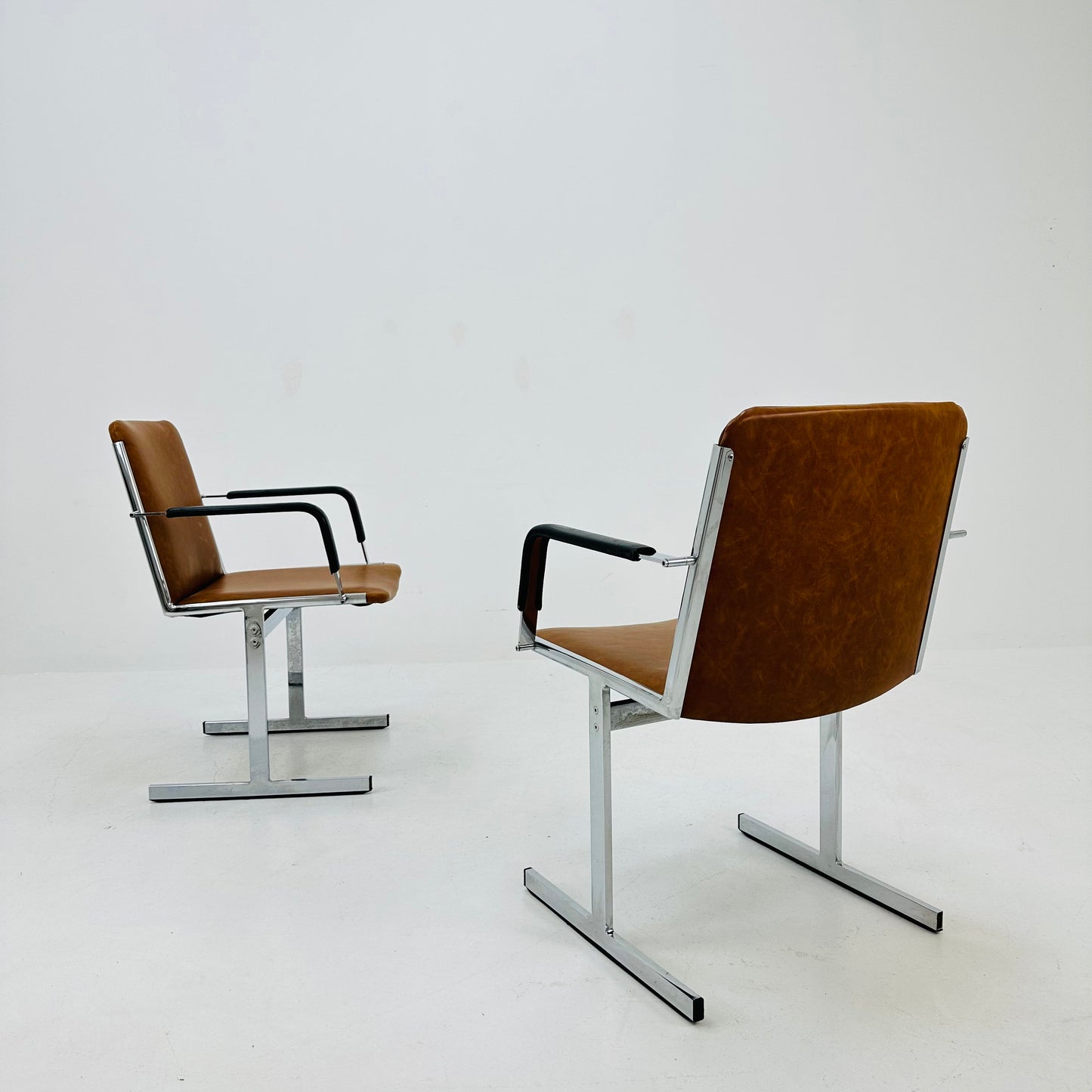 Set of 2 mid century Bauhaus armchairs by Dieter Knoll 1980s Germany