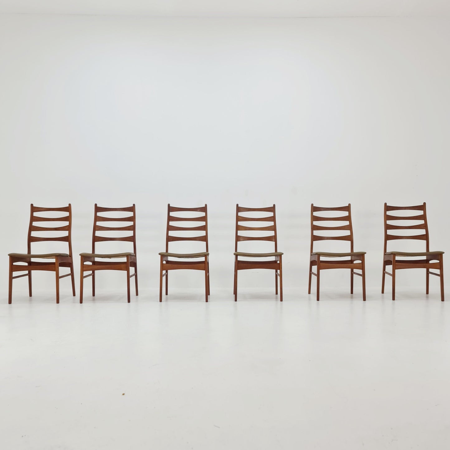Danish teak with leather sits dining chairs by Viborg stolfabrik 1960s, set of 6