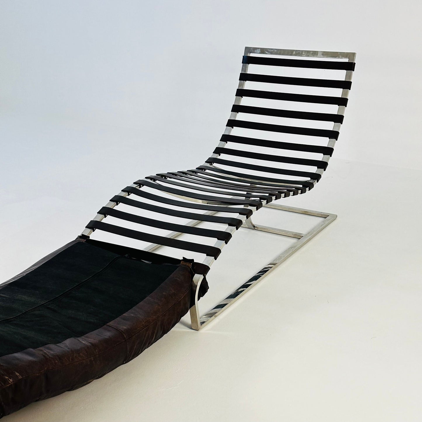 Mid Century Bauhaus style Lounge chair Braun Colour leather and chrome, 1980s