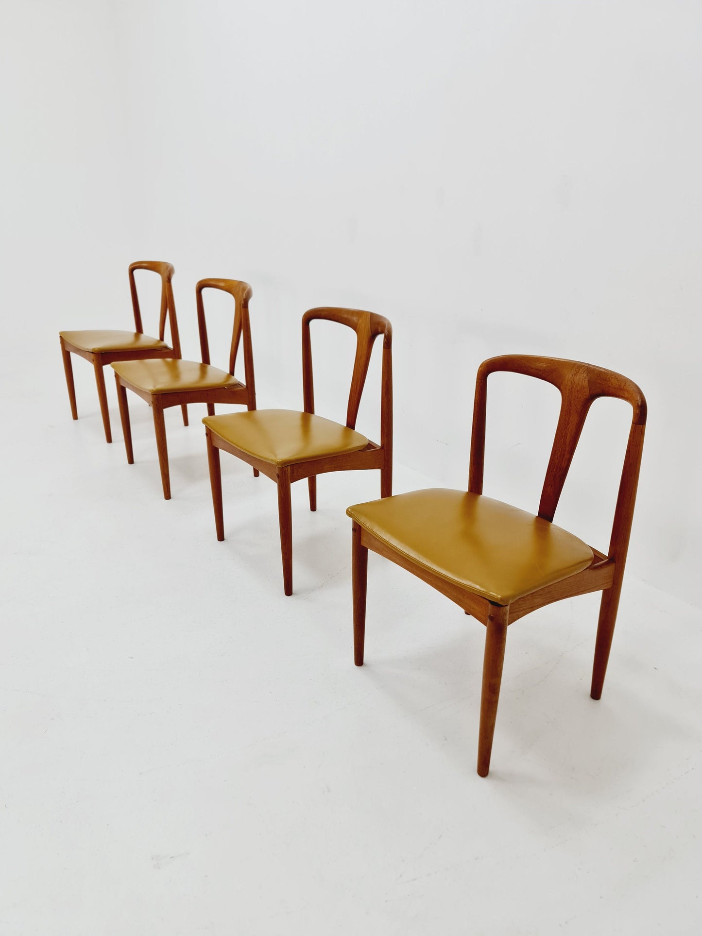 Vintage Danish teak dining charis by johannes Andersen for Uldum Mobelfabrik , 1960s, set of 4