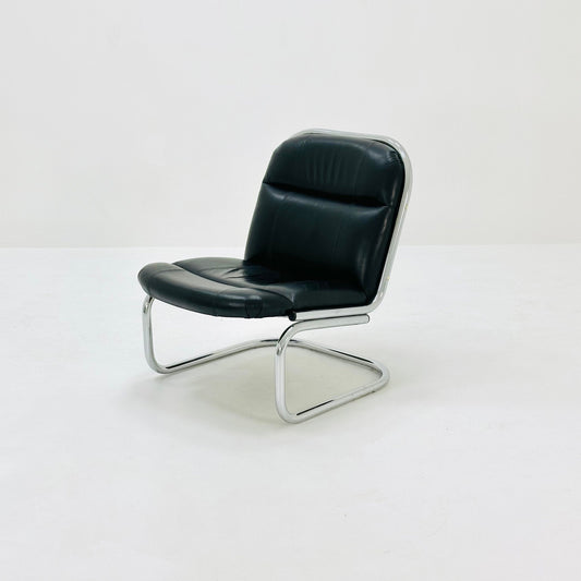 Mid century Bauhaus tubular lounge Chair black leather Italy 1980s